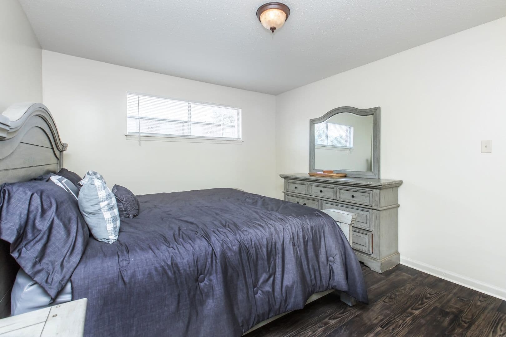 Memphis Apartment: 2059 North Cabana Circle