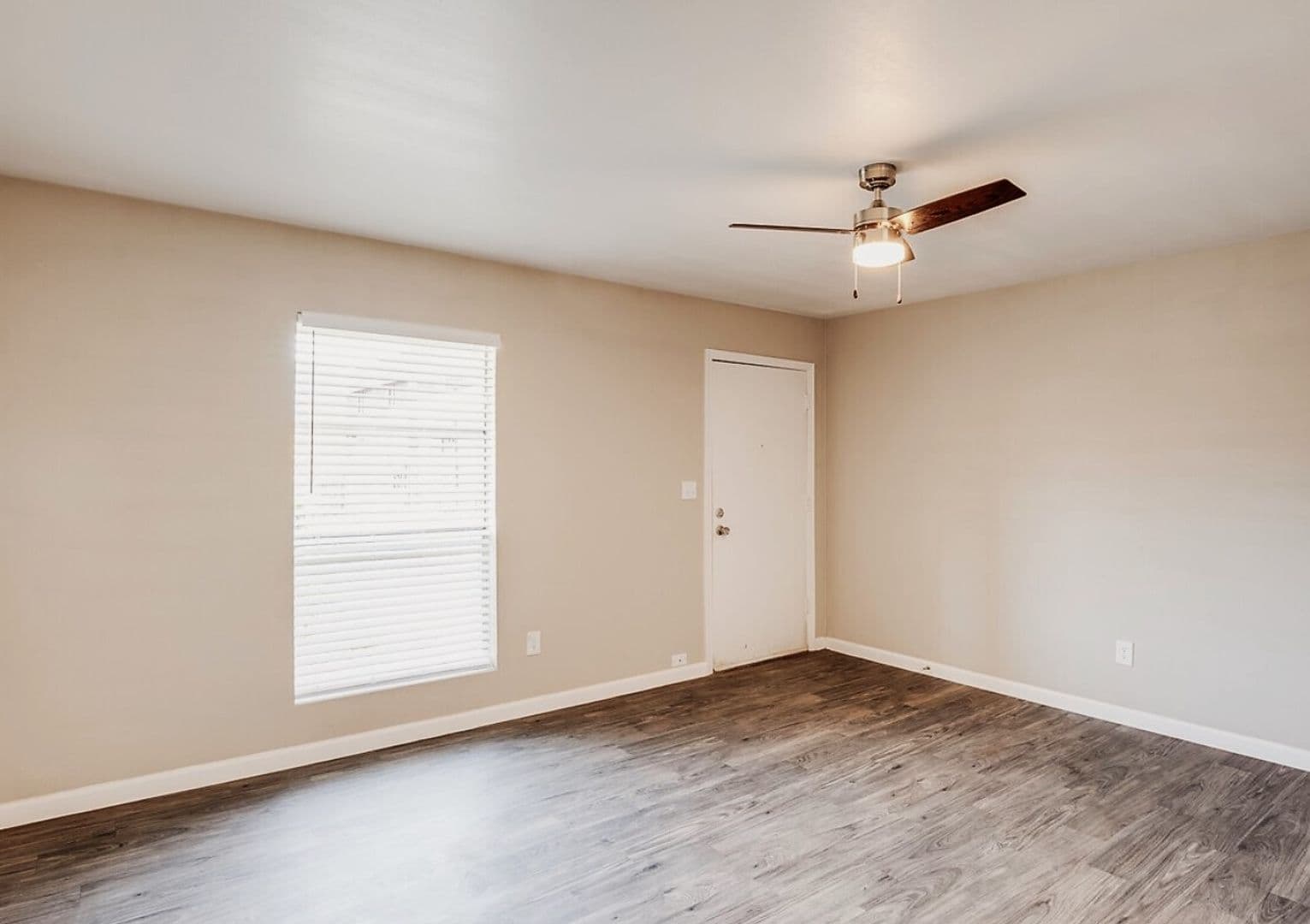 Phoenix Apartment: 4422 N 36th St.