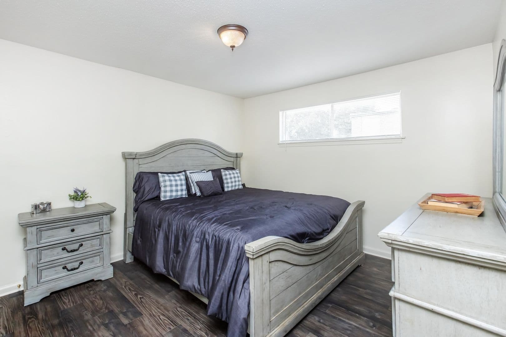Memphis Apartment: 2059 North Cabana Circle