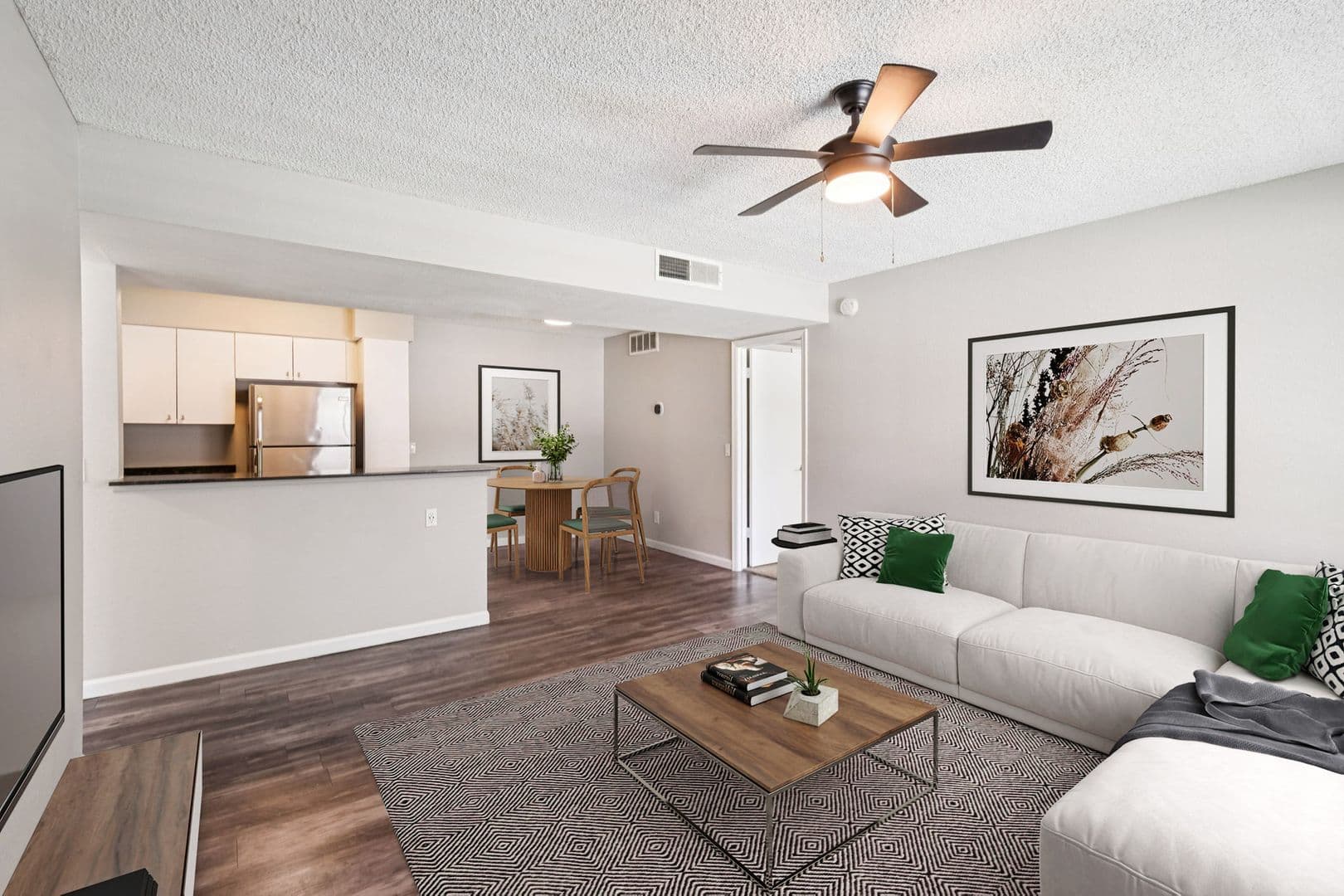 Phoenix Apartment: 4127 E Indian School Rd