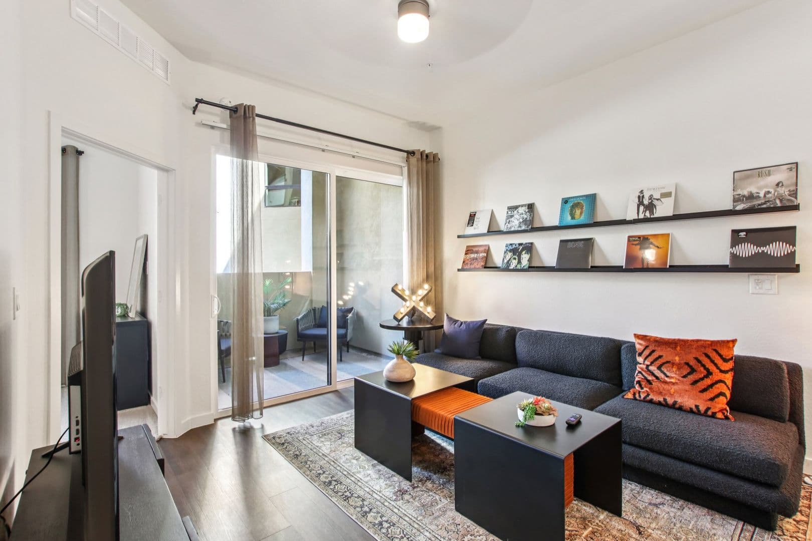 Chandler Apartment: 222 W Boston Street