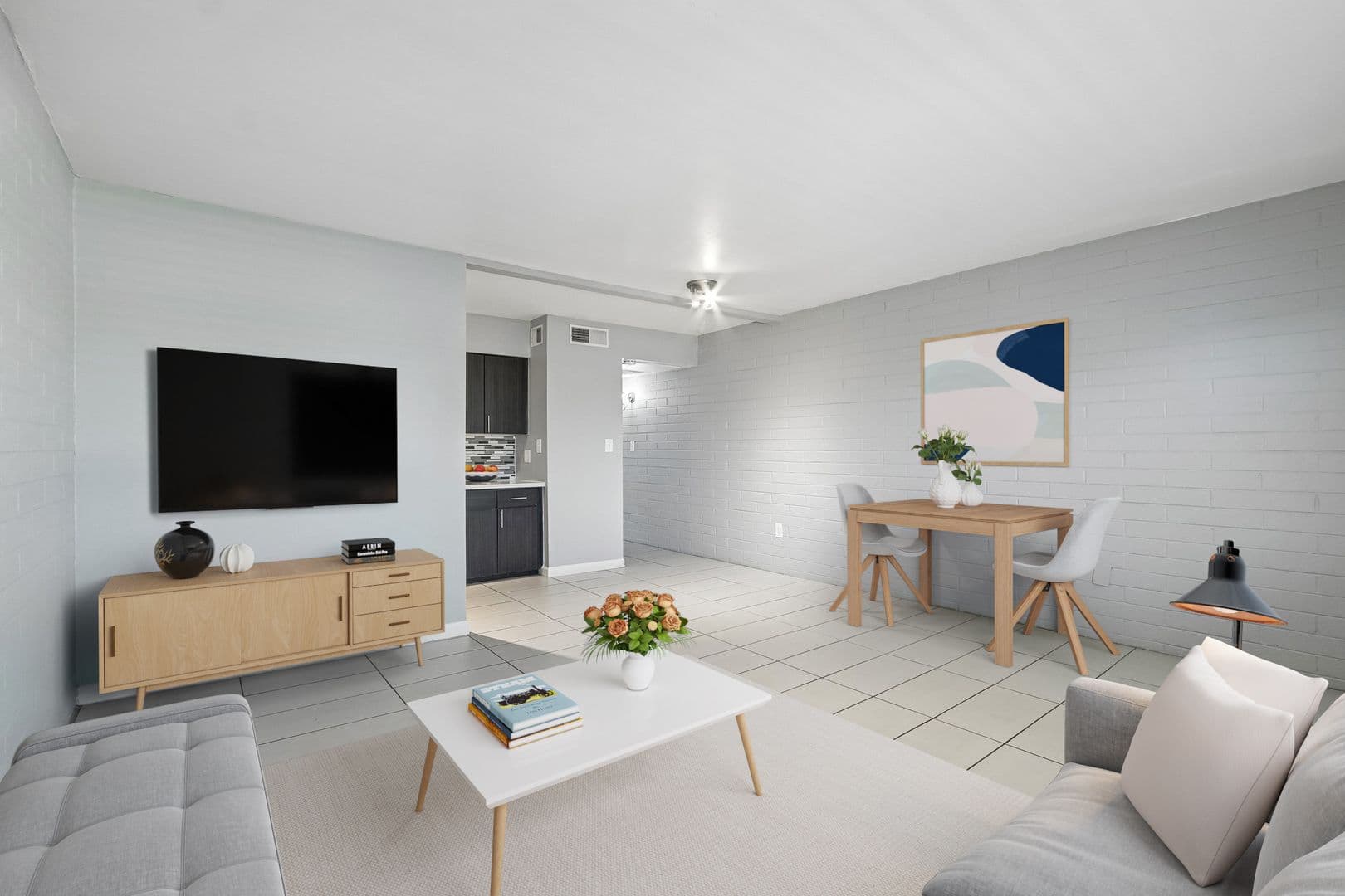 Phoenix Apartment: 1220 N 44th St.