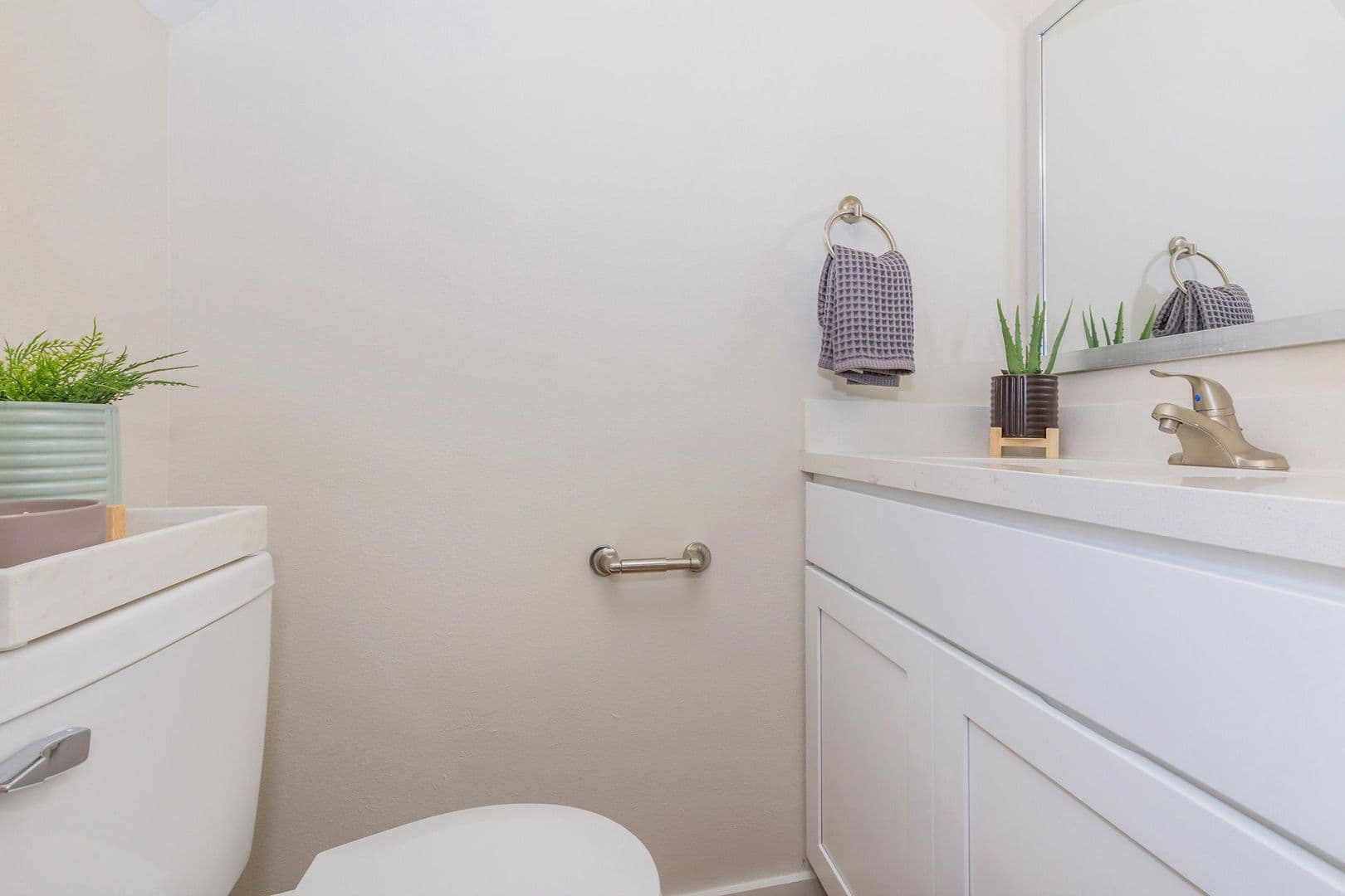 Houston Apartment: 9950 Town Park Drive