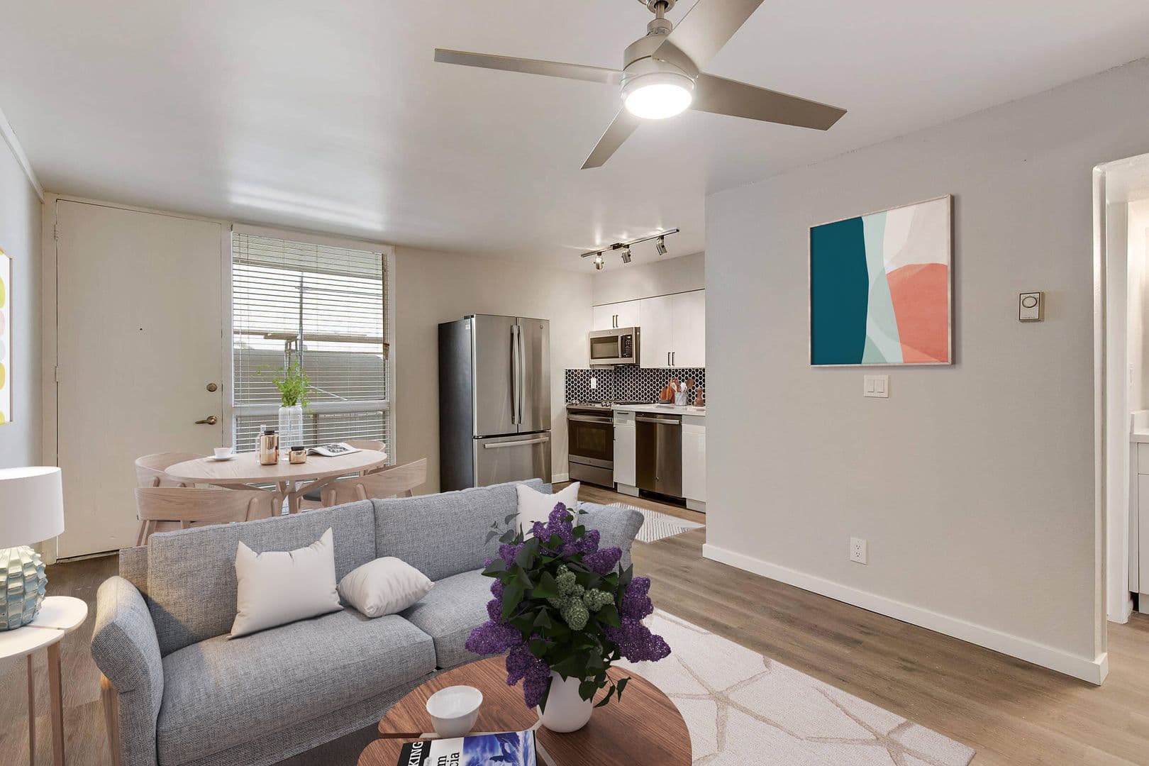 Phoenix Apartment: 6060 N 7th St