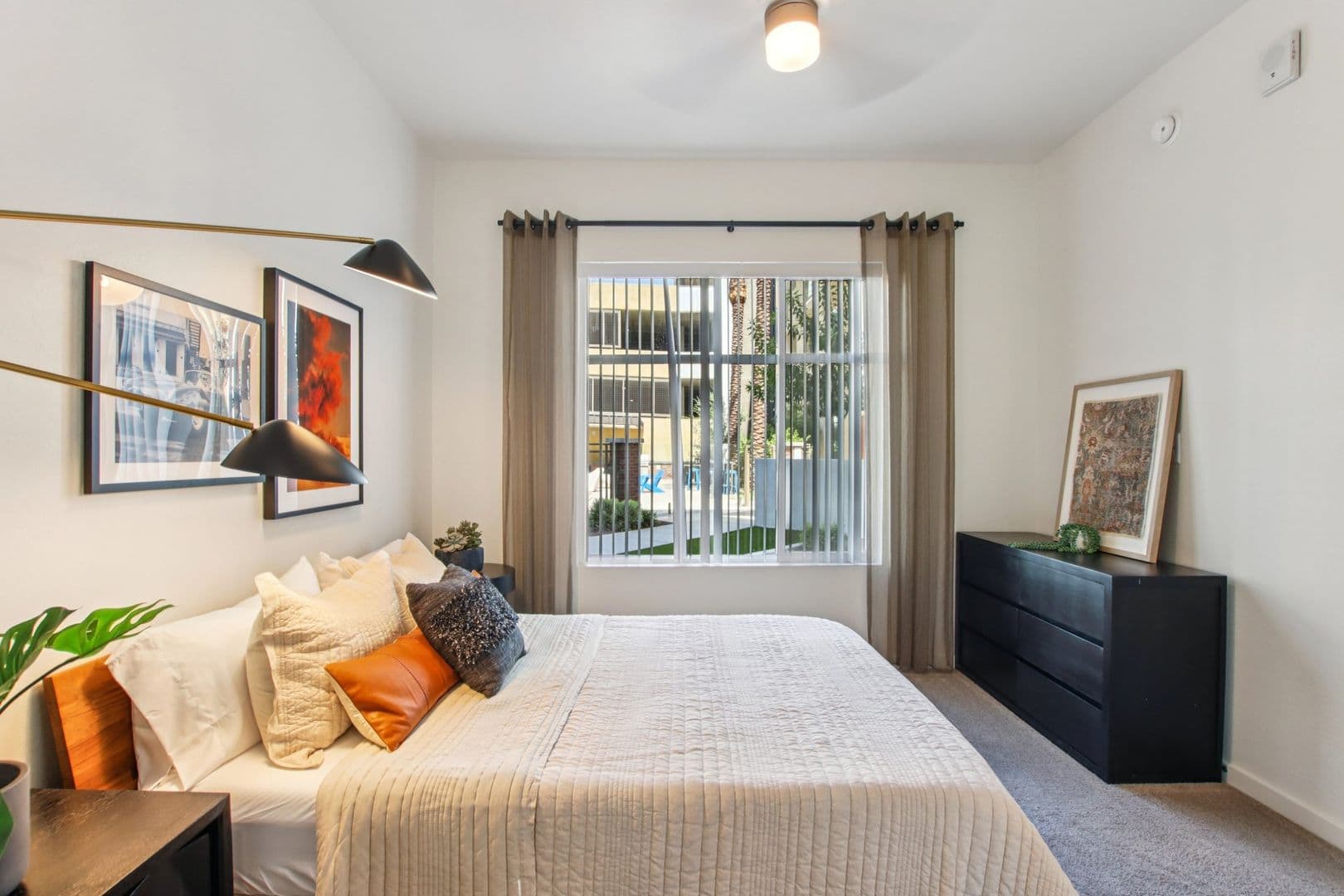 Chandler Apartment: 222 W Boston Street