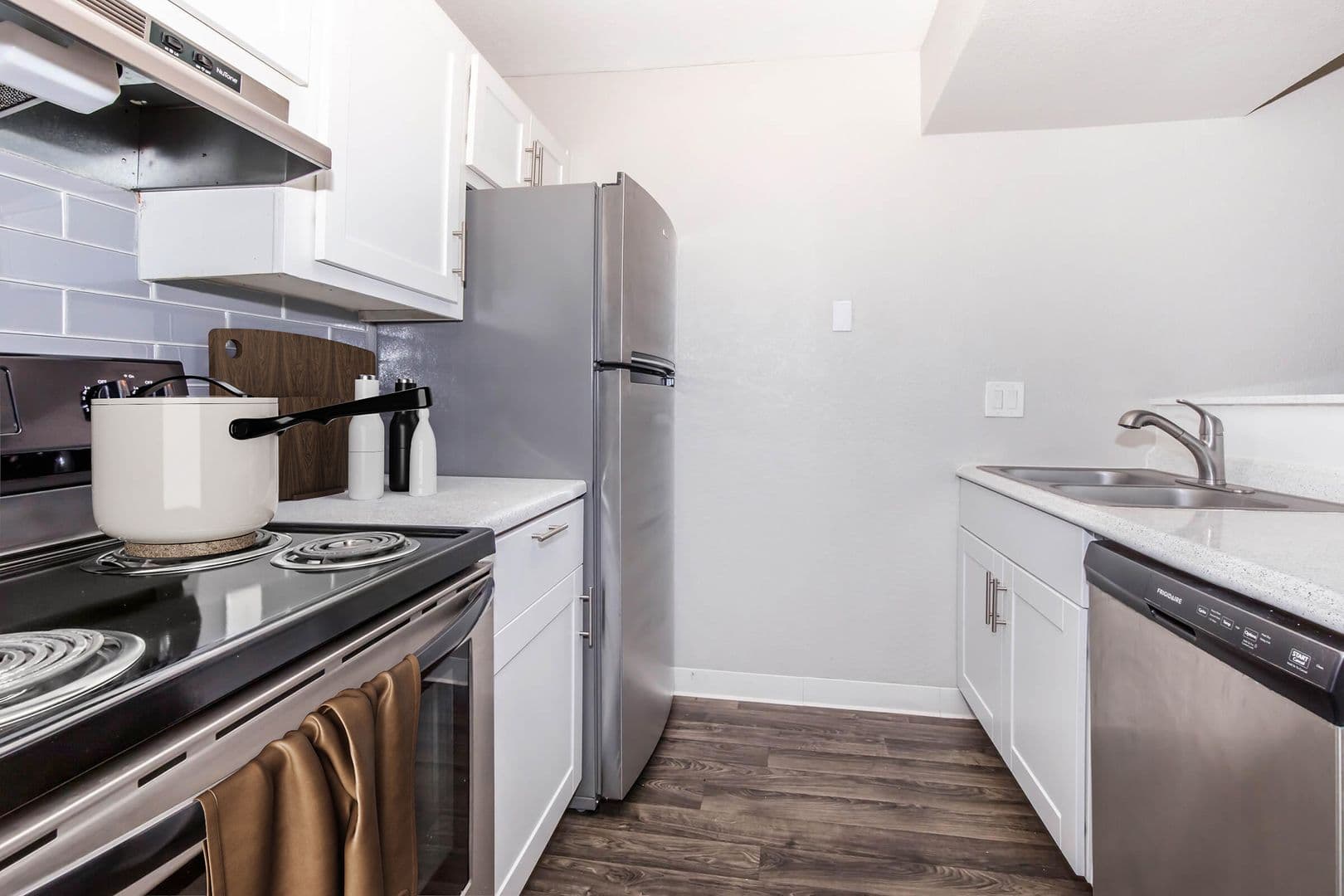 Peoria Apartment: 10860 N. 85th Ave.