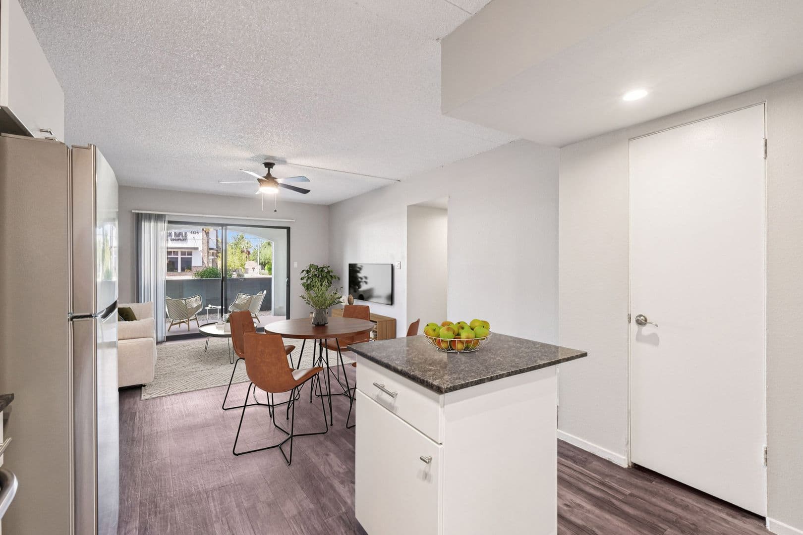 Phoenix Apartment: 4127 E Indian School Rd