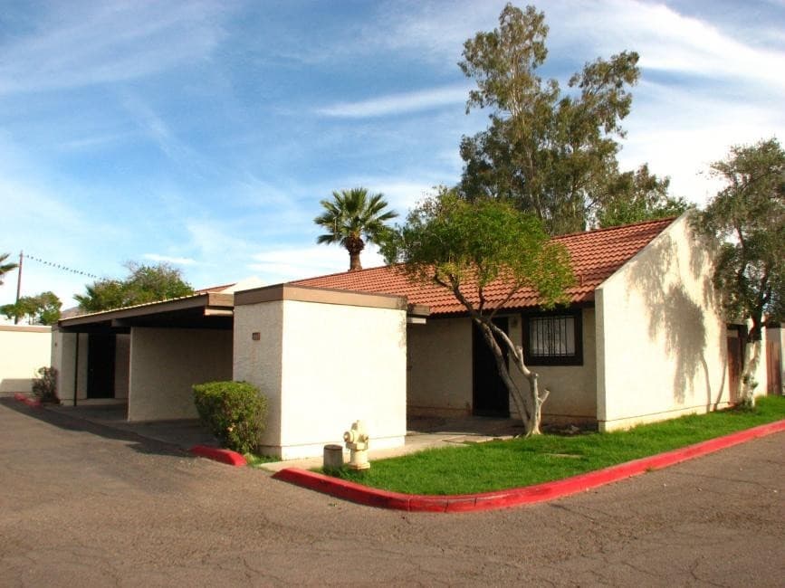 Phoenix Townhome: 4540 E Belleview St