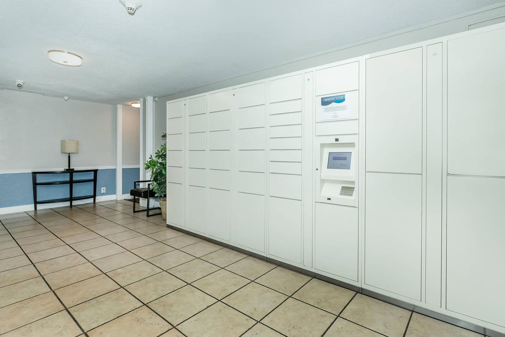 Albuquerque Apartment: 5404 Montgomery Blvd NE