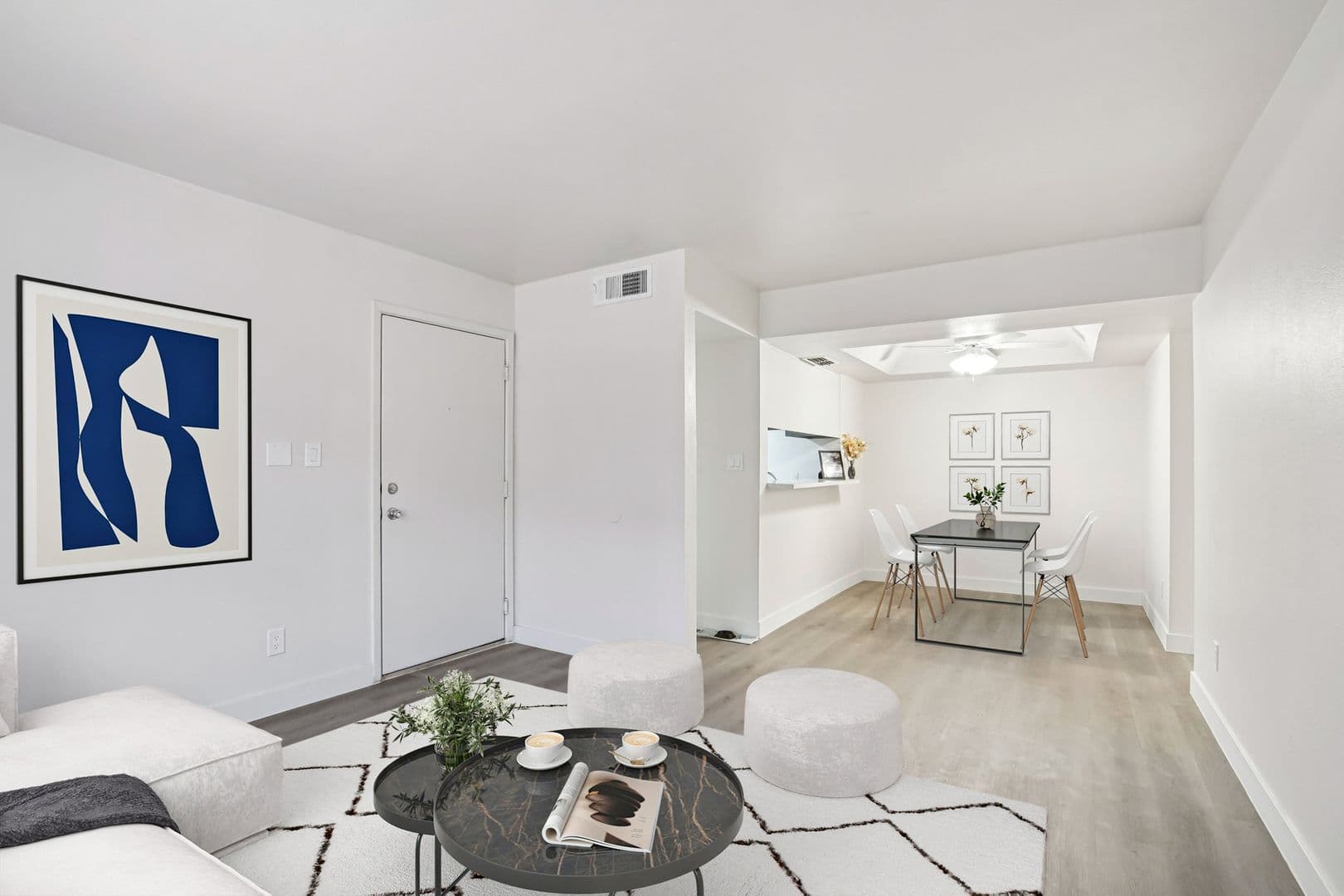 Phoenix Apartment: 1525 E. Cheryl Dr.