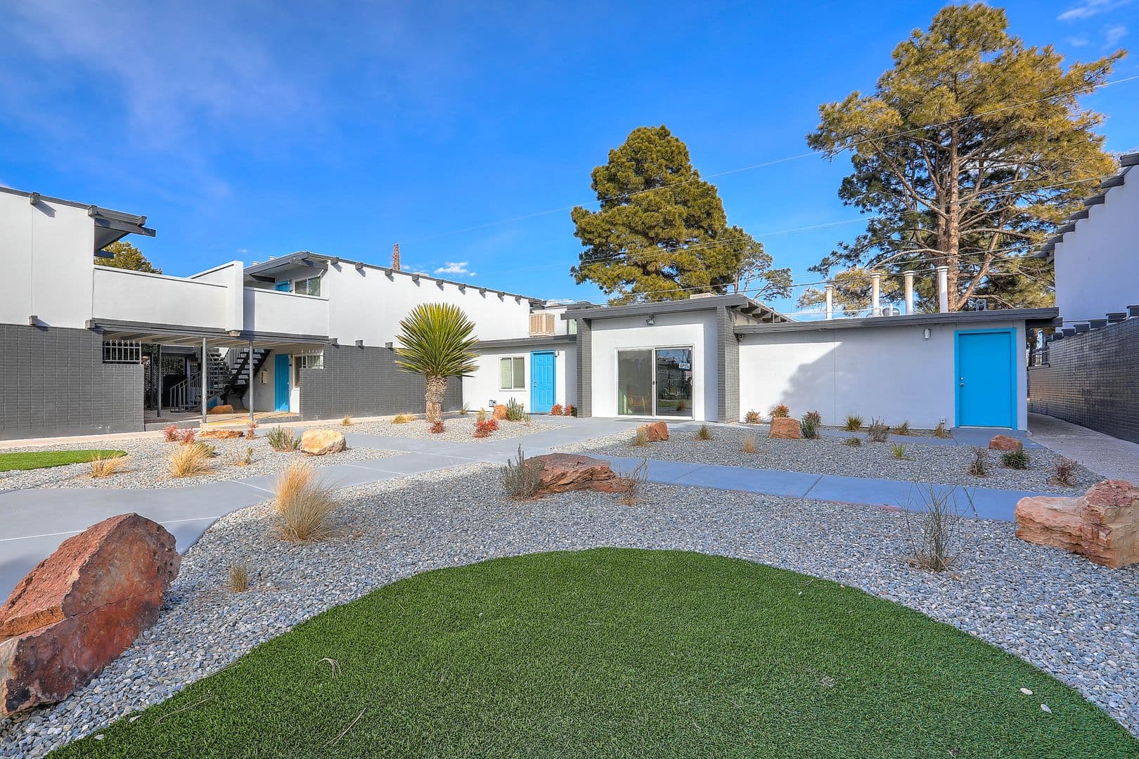 Albuquerque Apartment: 1020 Valencia Drive SE