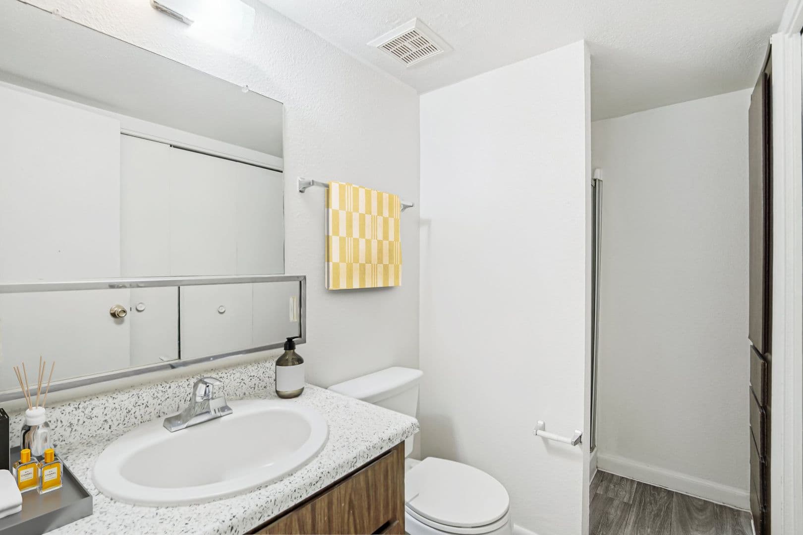 Mesa Apartment: 2240 W University Dr.