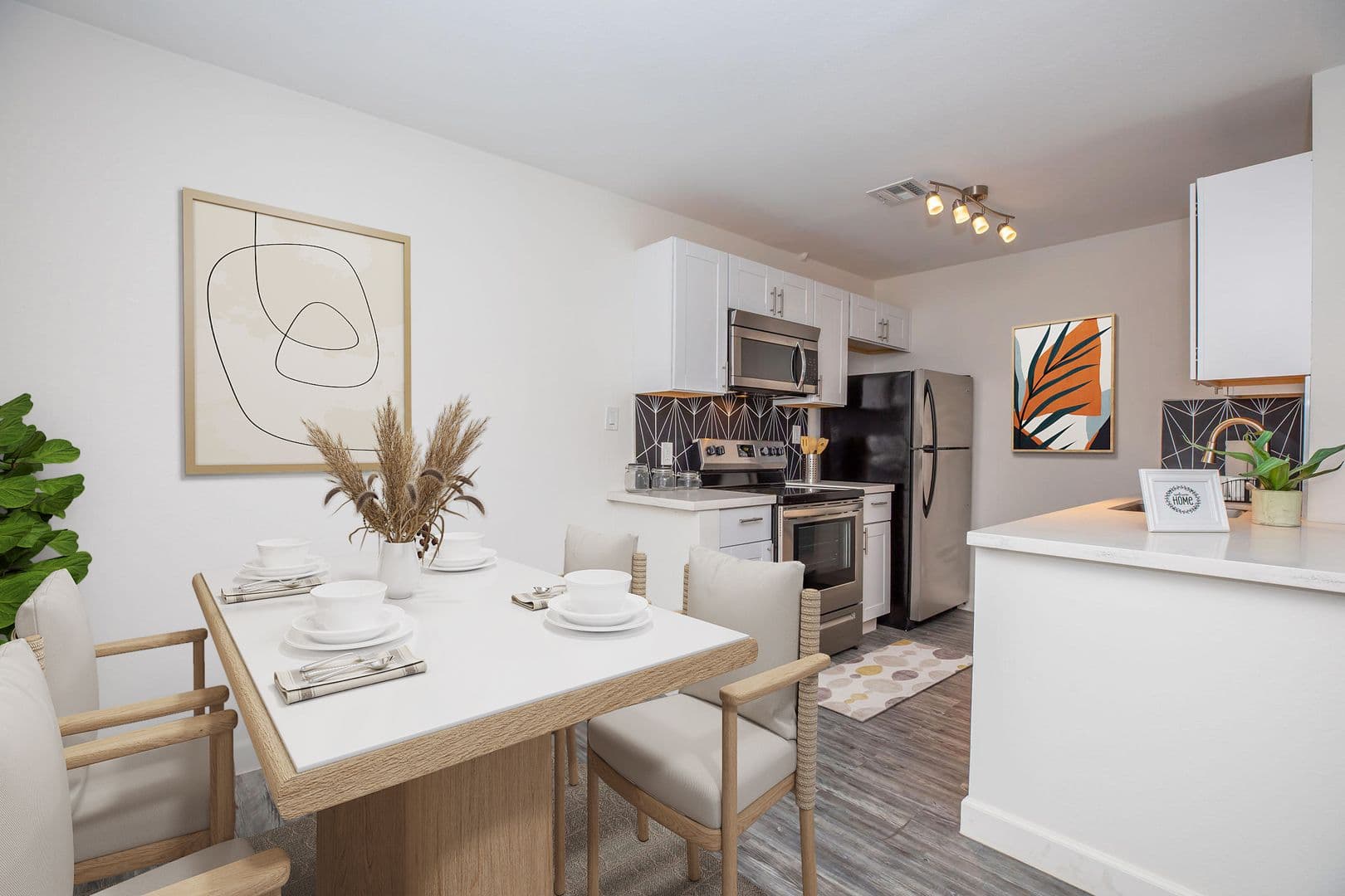 Phoenix Apartment: 1901 E. Osborn RD