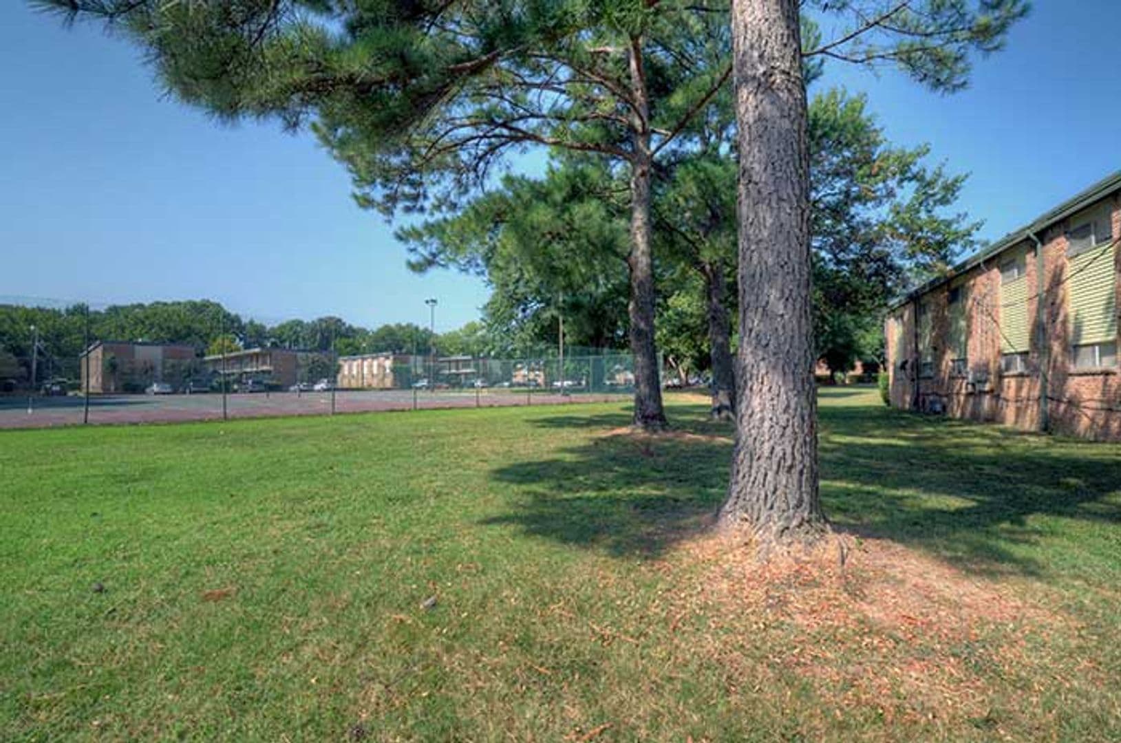 Memphis Apartment: 2059 North Cabana Circle