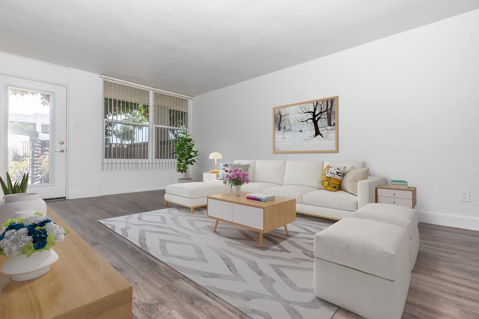Phoenix Apartment: 1220 E Medlock Dr