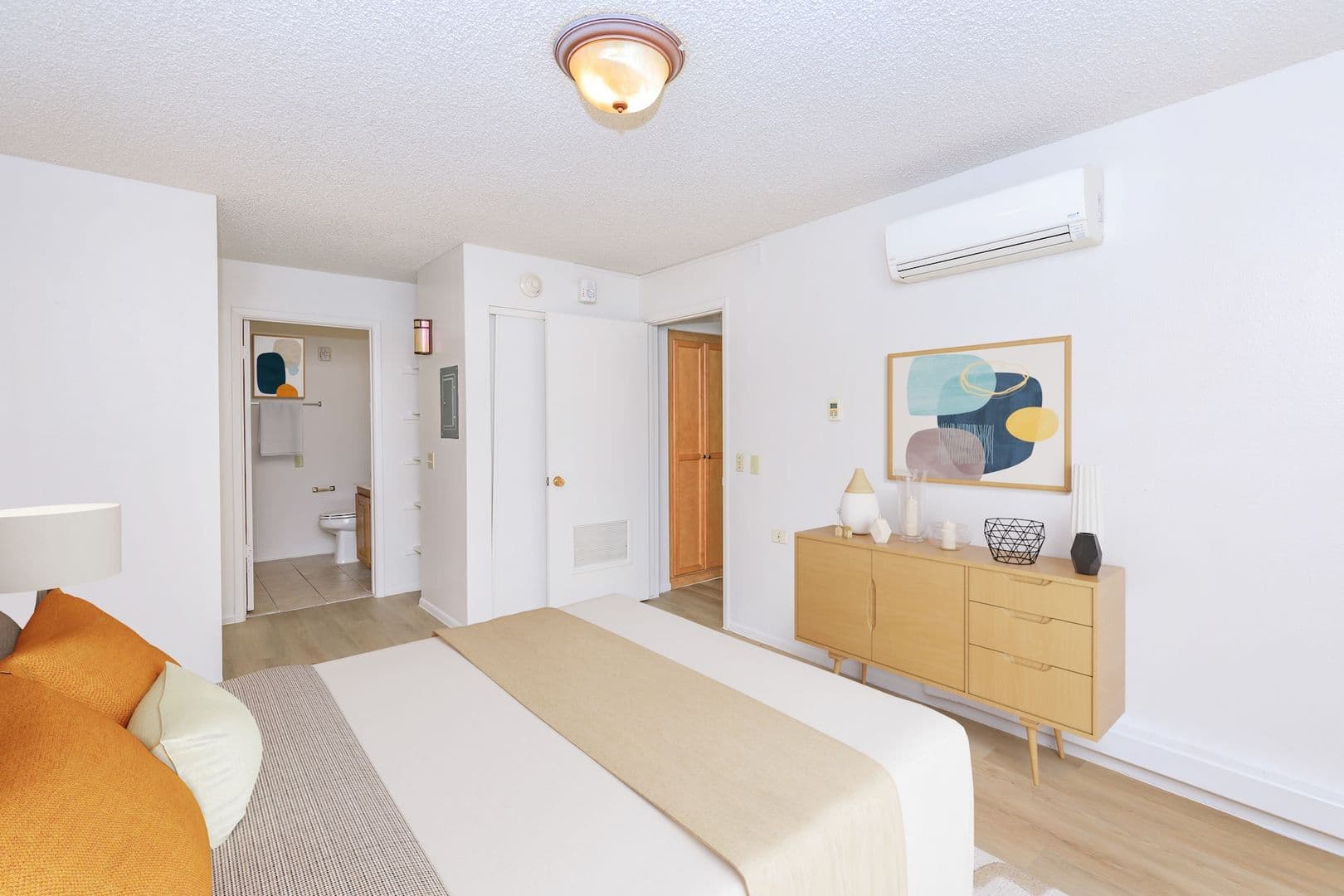 Phoenix Apartment: 1123 E Monroe St.