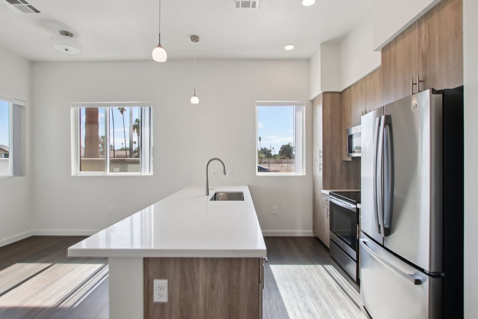 Chandler Apartment: 222 W Boston Street