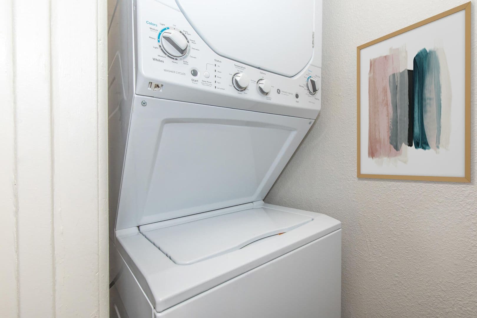 Phoenix Apartment: 2606 N 44th St