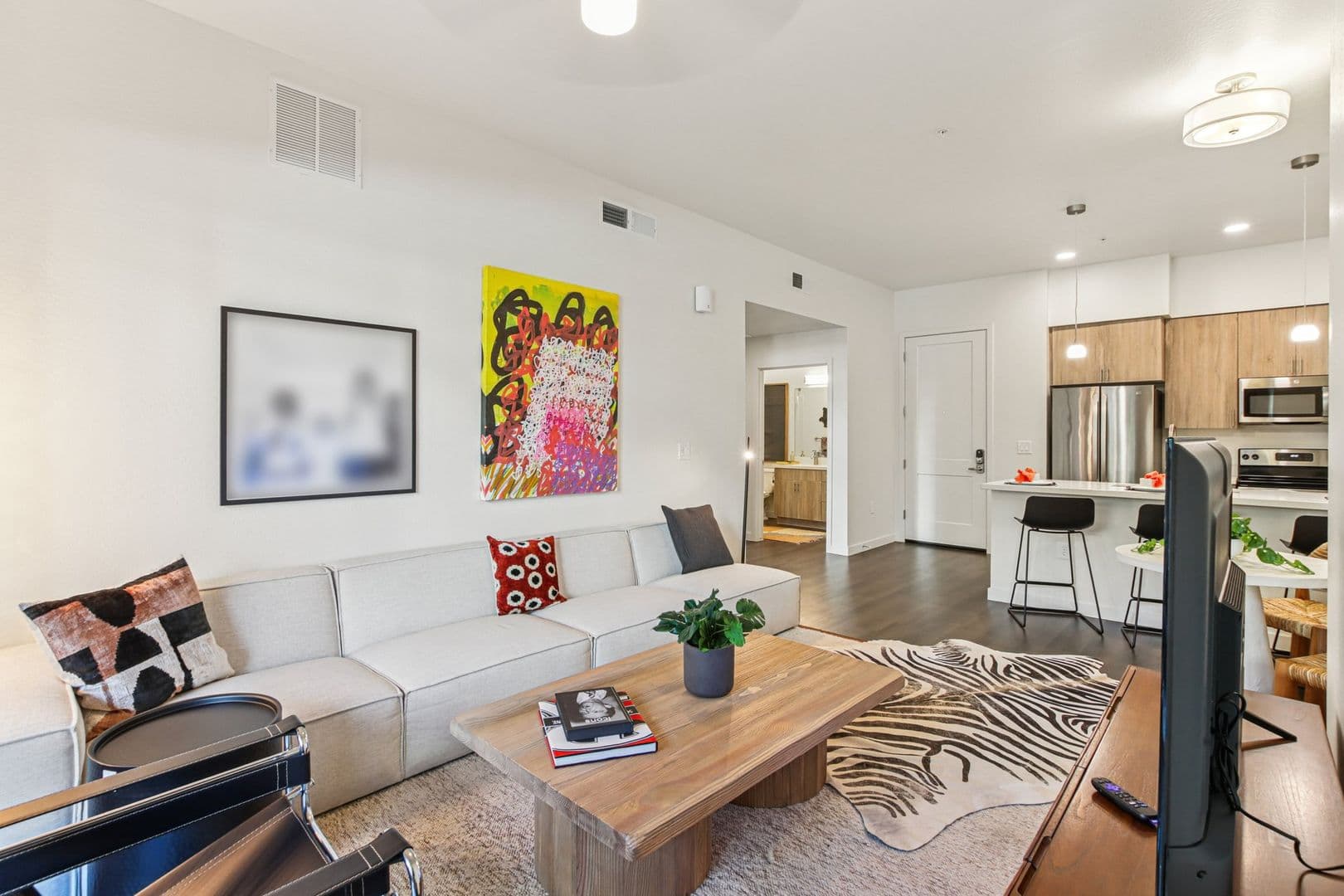 Chandler Apartment: 222 W Boston Street