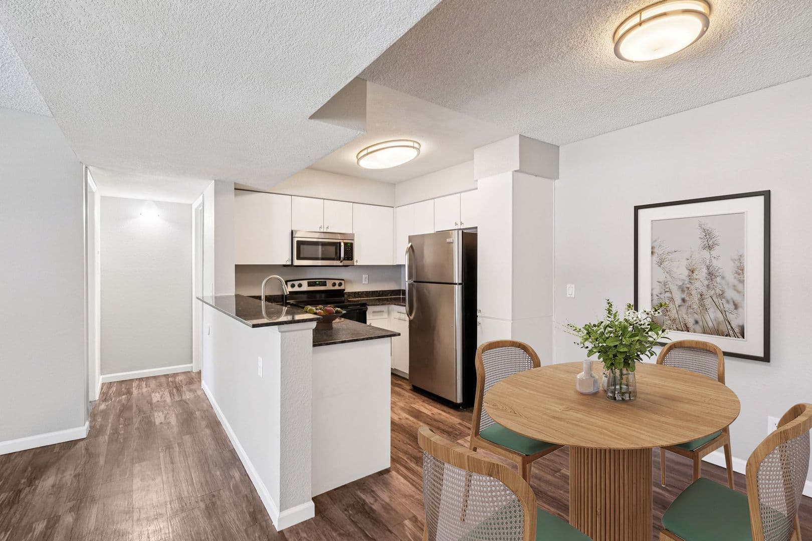 Phoenix Apartment: 4127 E Indian School Rd