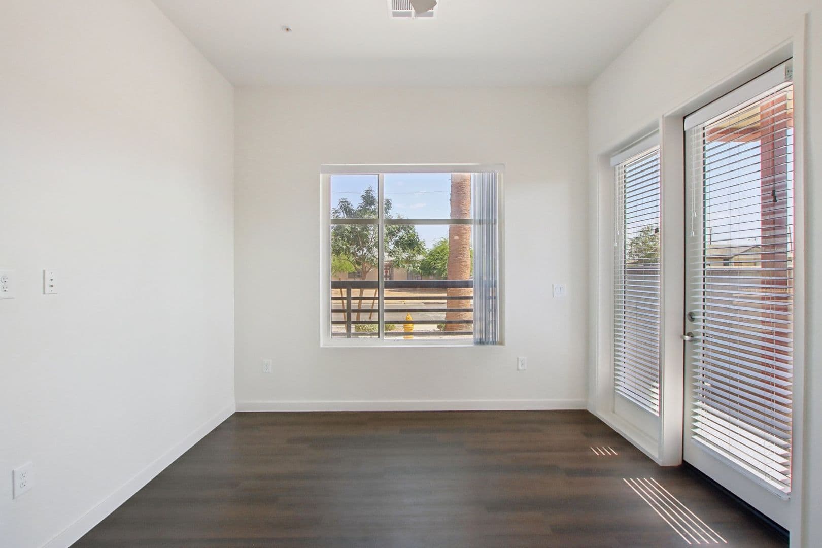Chandler Apartment: 222 W Boston Street