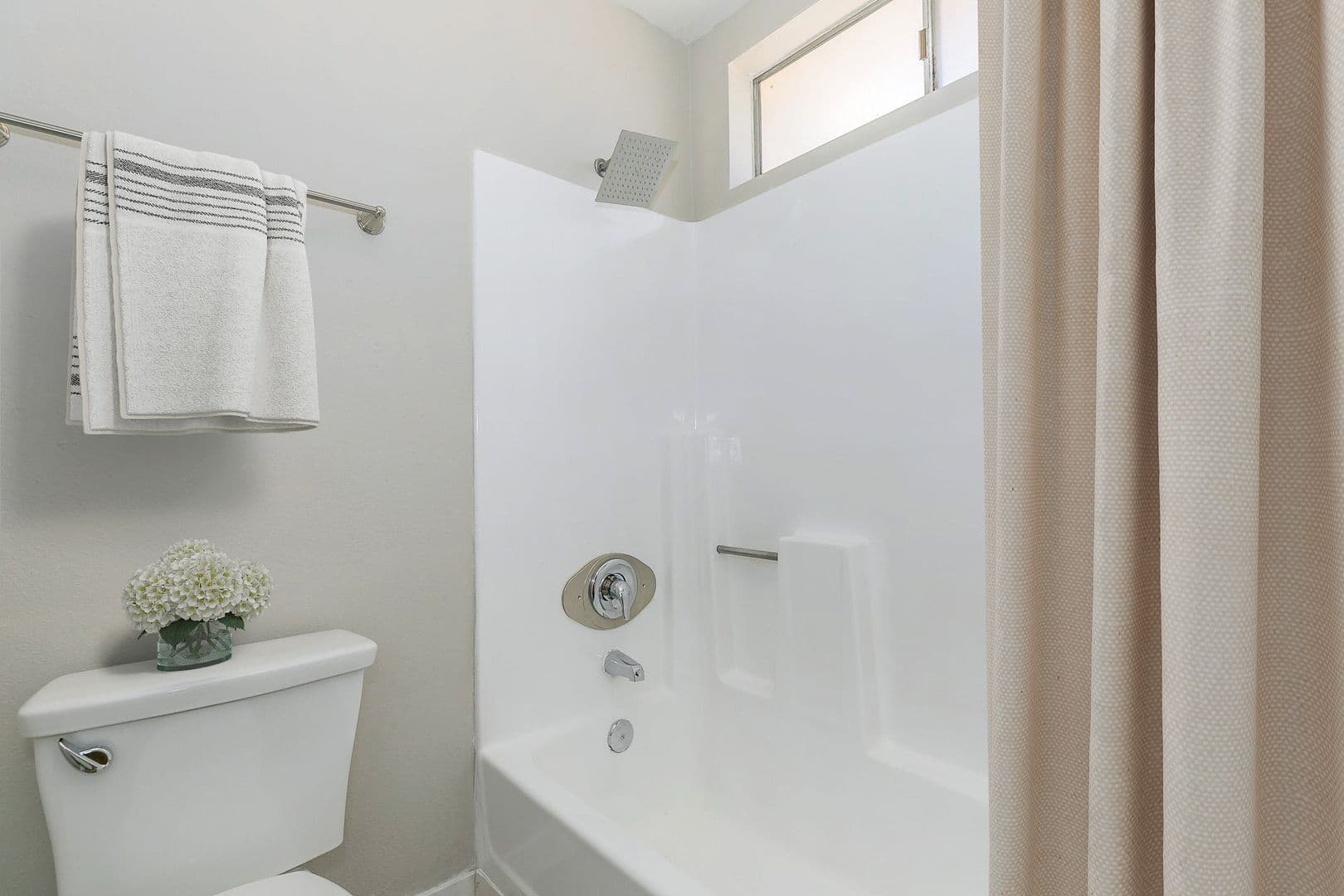 Phoenix Apartment: 4030 North 44th Ave.