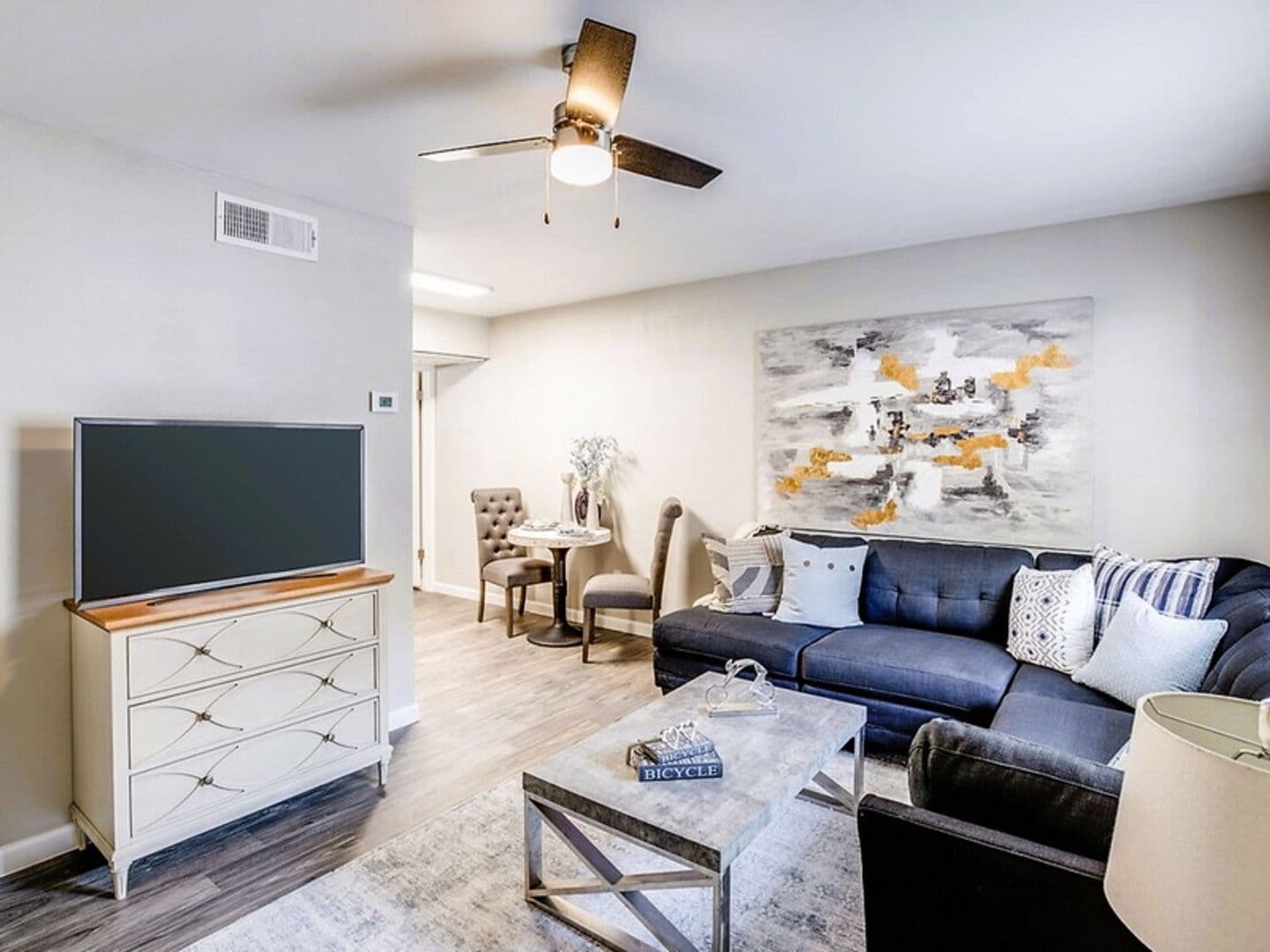 Phoenix Apartment: 4422 N 36th St.