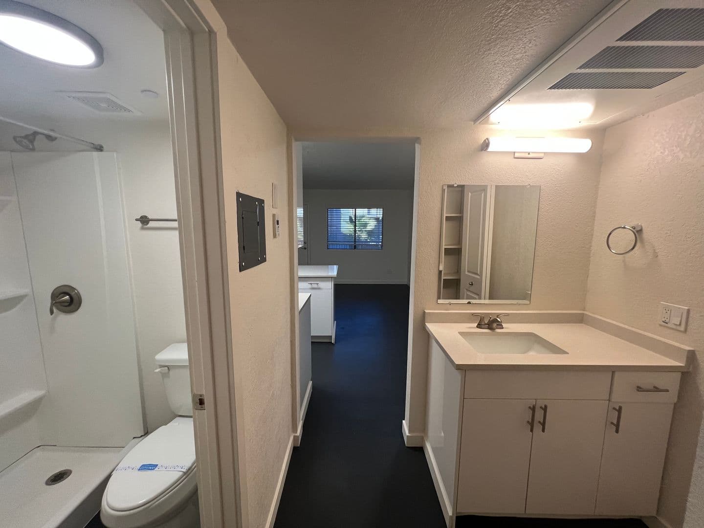 Phoenix Apartment: 1350 E Thomas Rd.