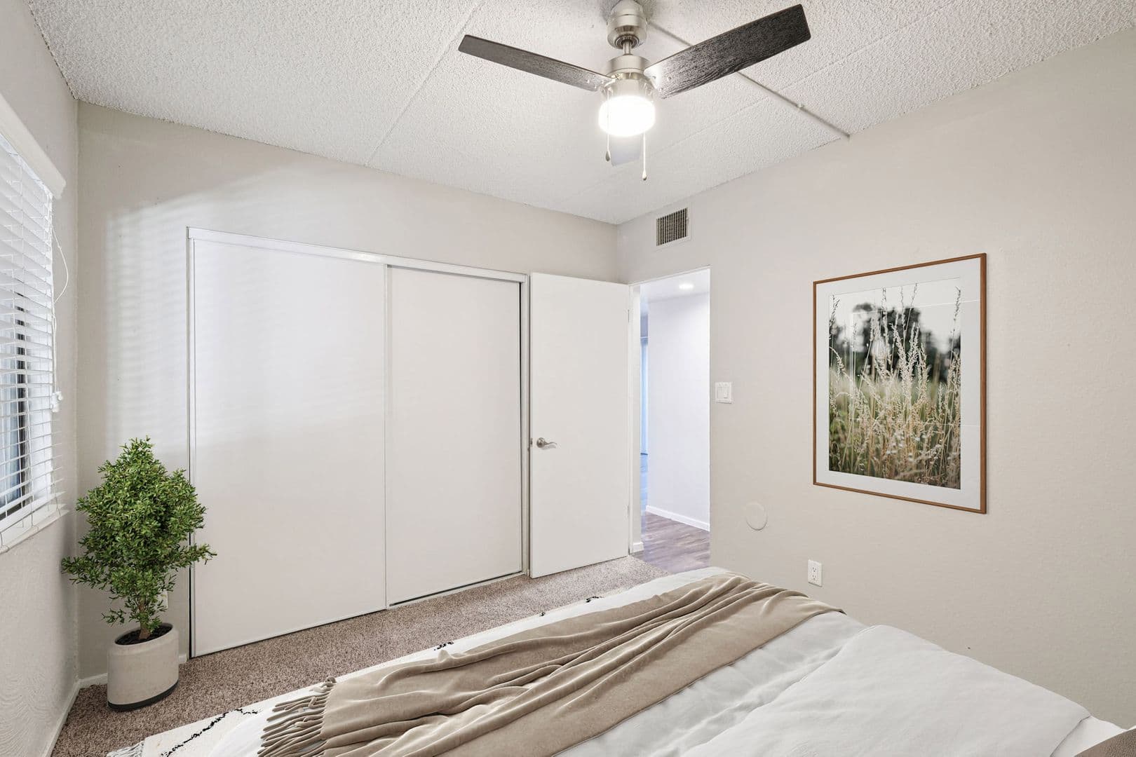 Phoenix Apartment: 4127 E Indian School Rd