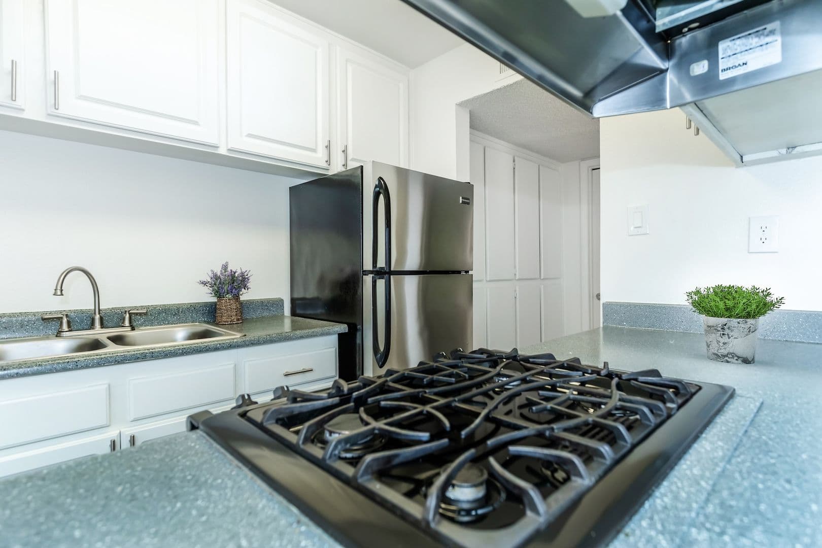 Tempe Apartment: 2141 E. University Drive