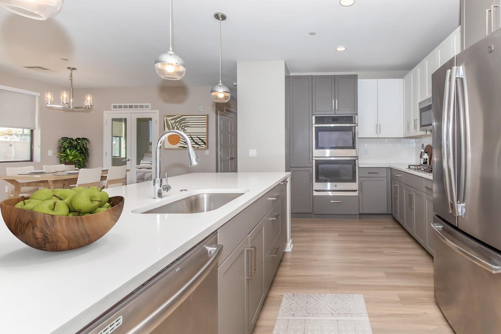 Phoenix Apartment: 777 E Stella Ln.