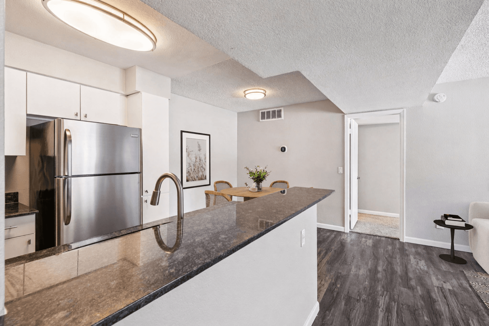 Phoenix Apartment: 4127 E Indian School Rd
