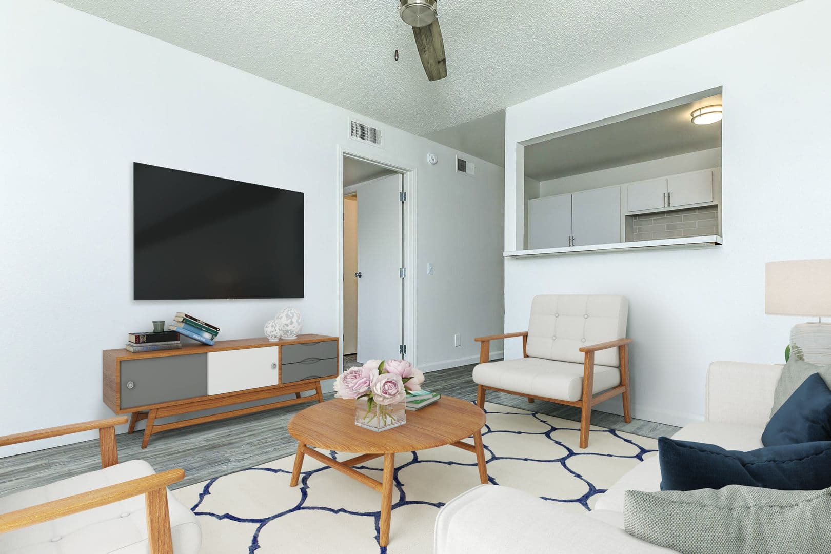 Phoenix Apartment: 40 E Sunland Ave