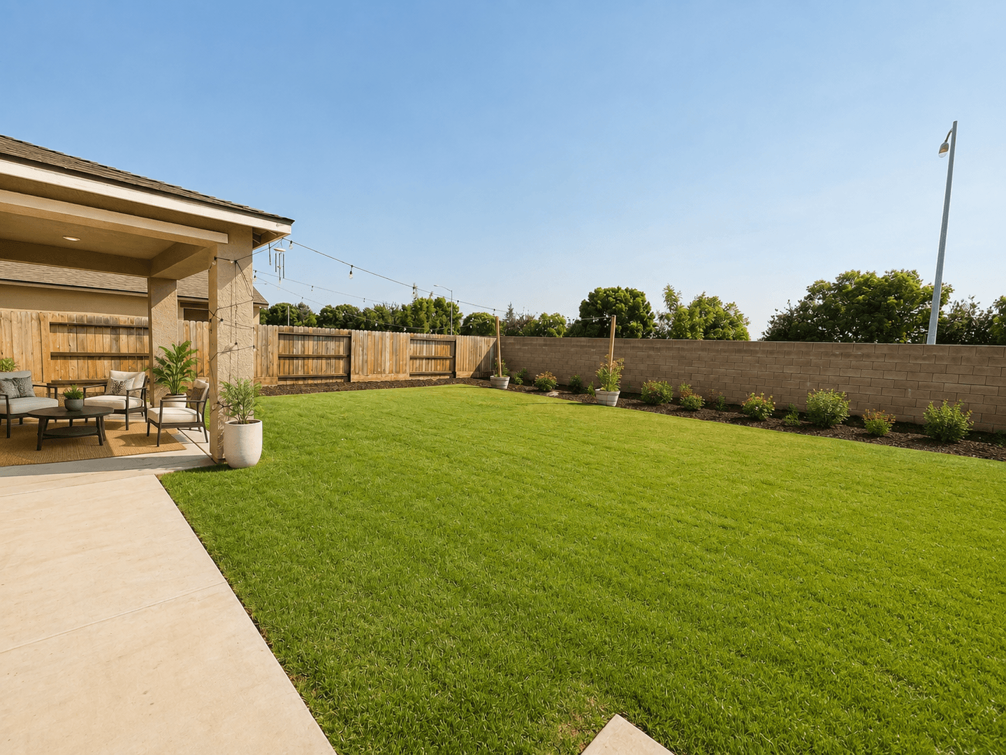 Fowler House: 1065 S Argyle Ave