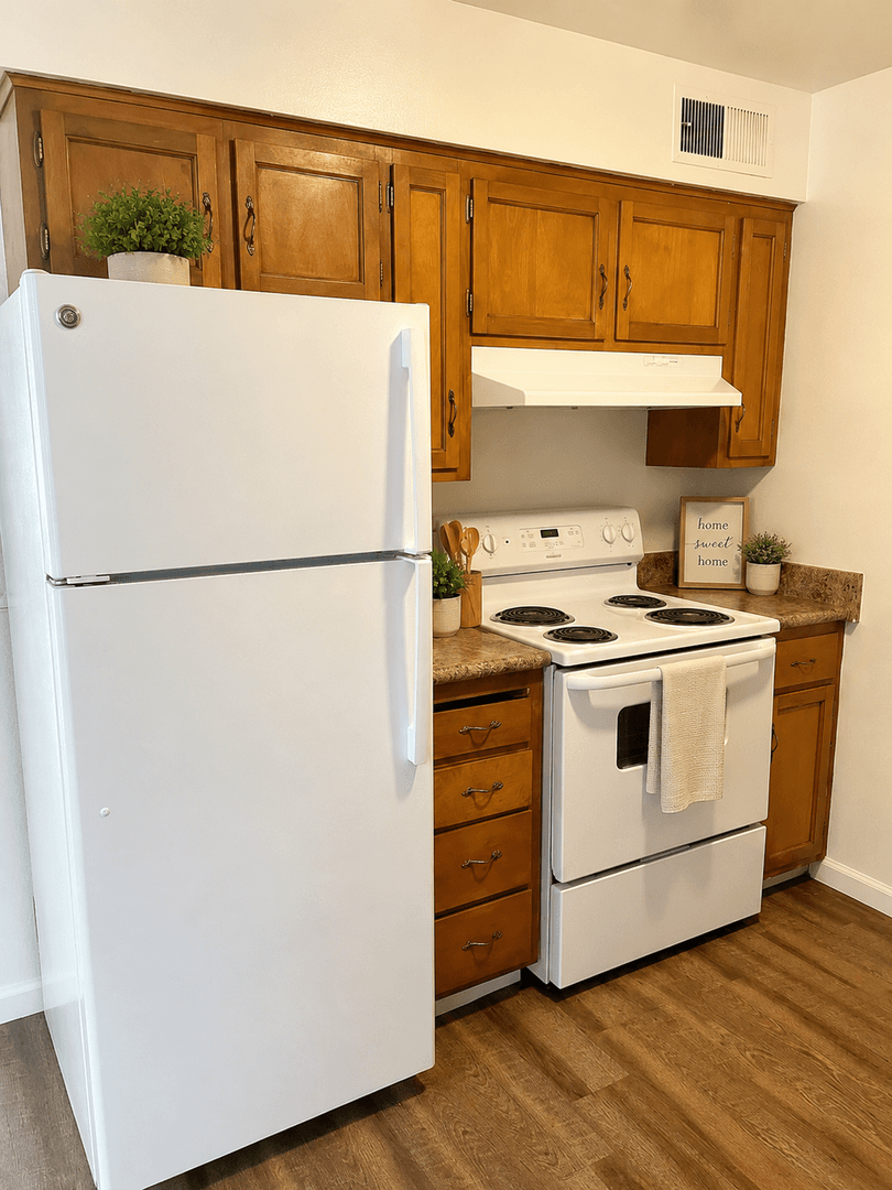 Fresno Apartment: 714 E Fountain Way