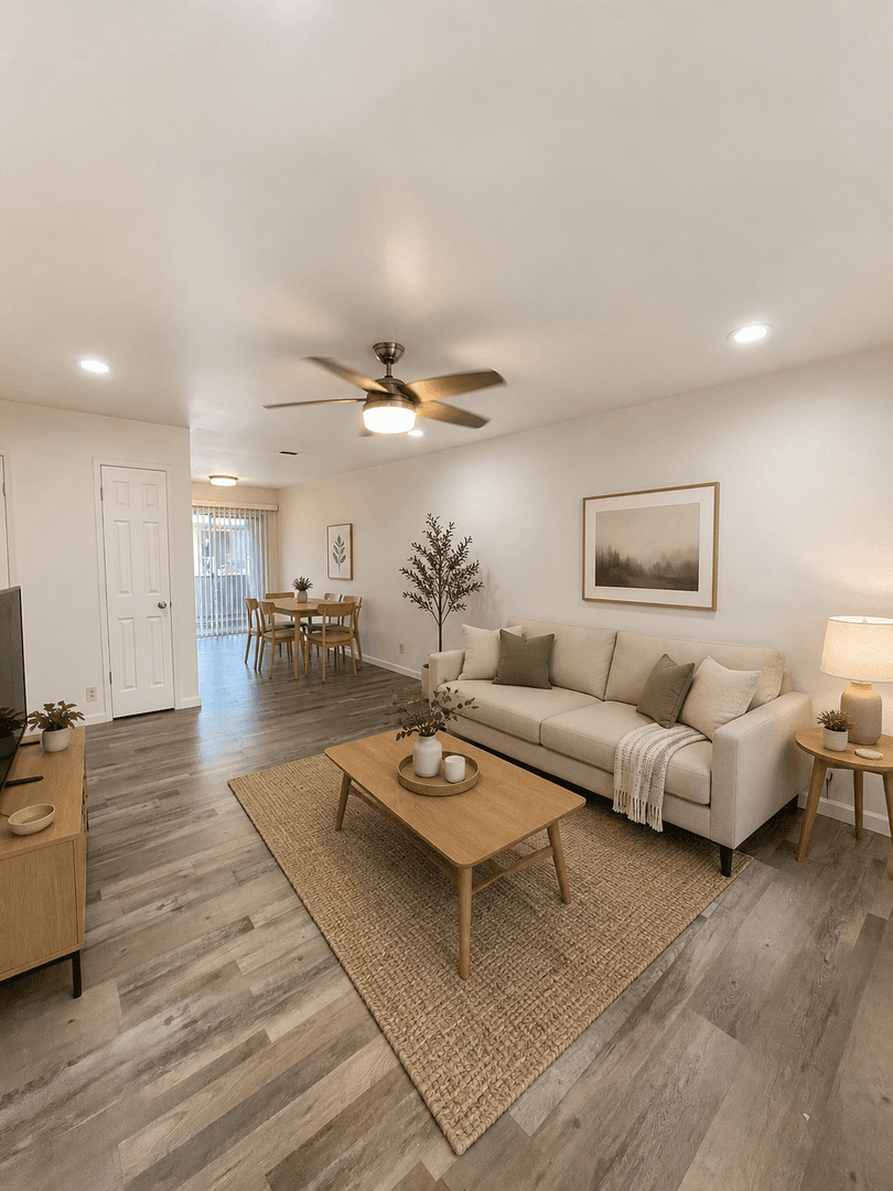 Fresno Apartment: 4854 E University Ave