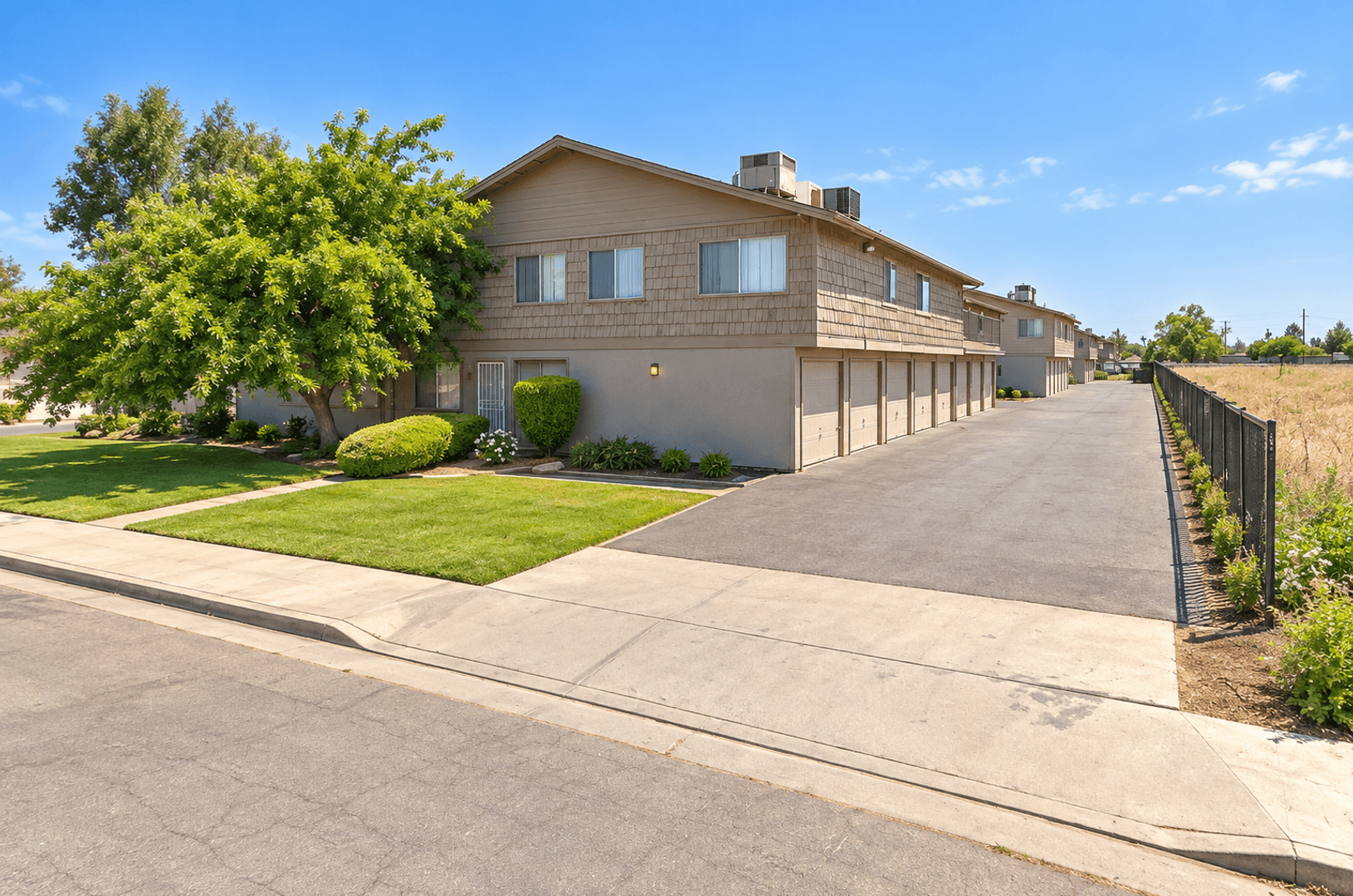 Madera Apartment: 700 Green Way