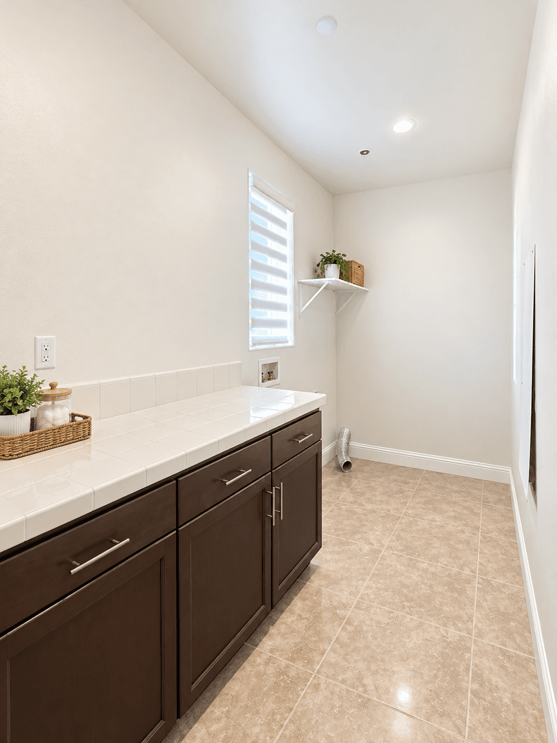 Fresno House: 4258 N Rosalia Ave
