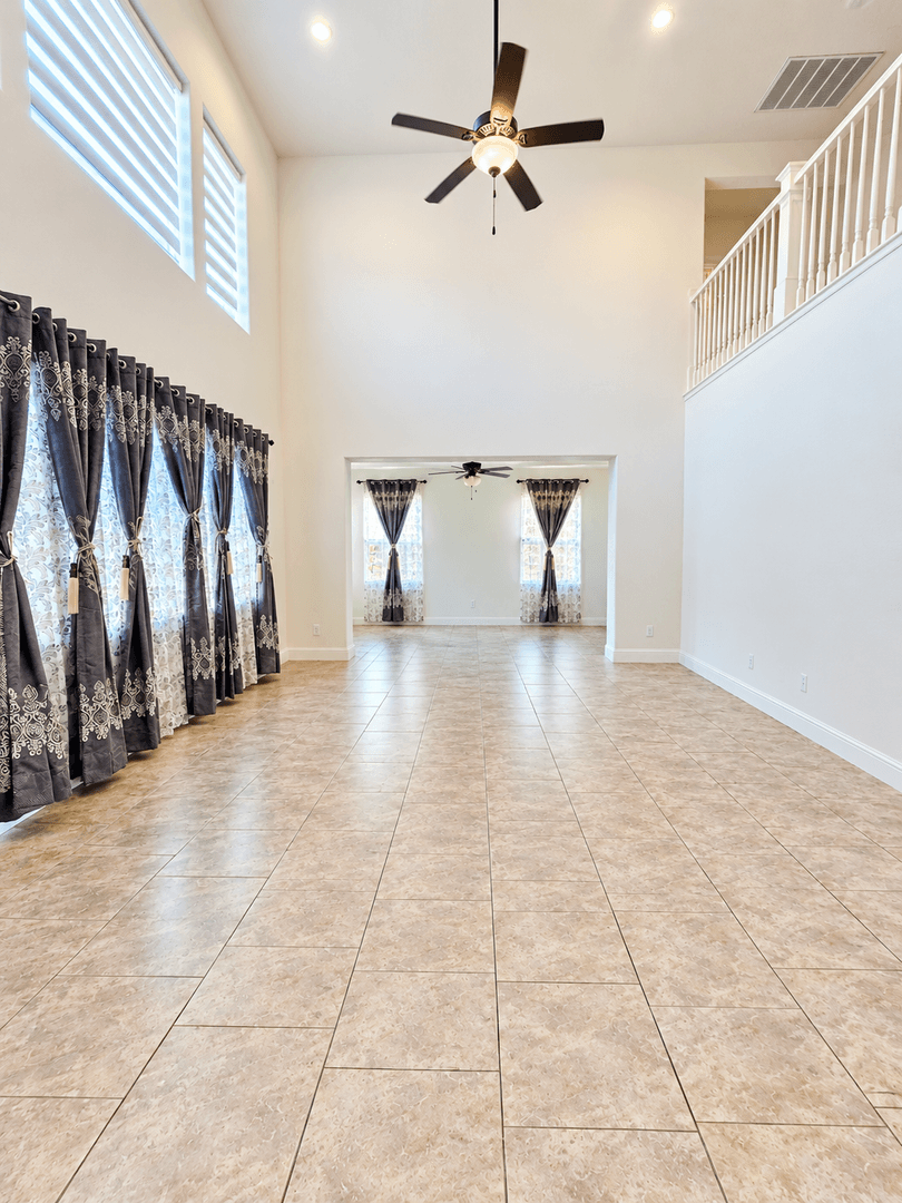 Fresno House: 4258 N Rosalia Ave