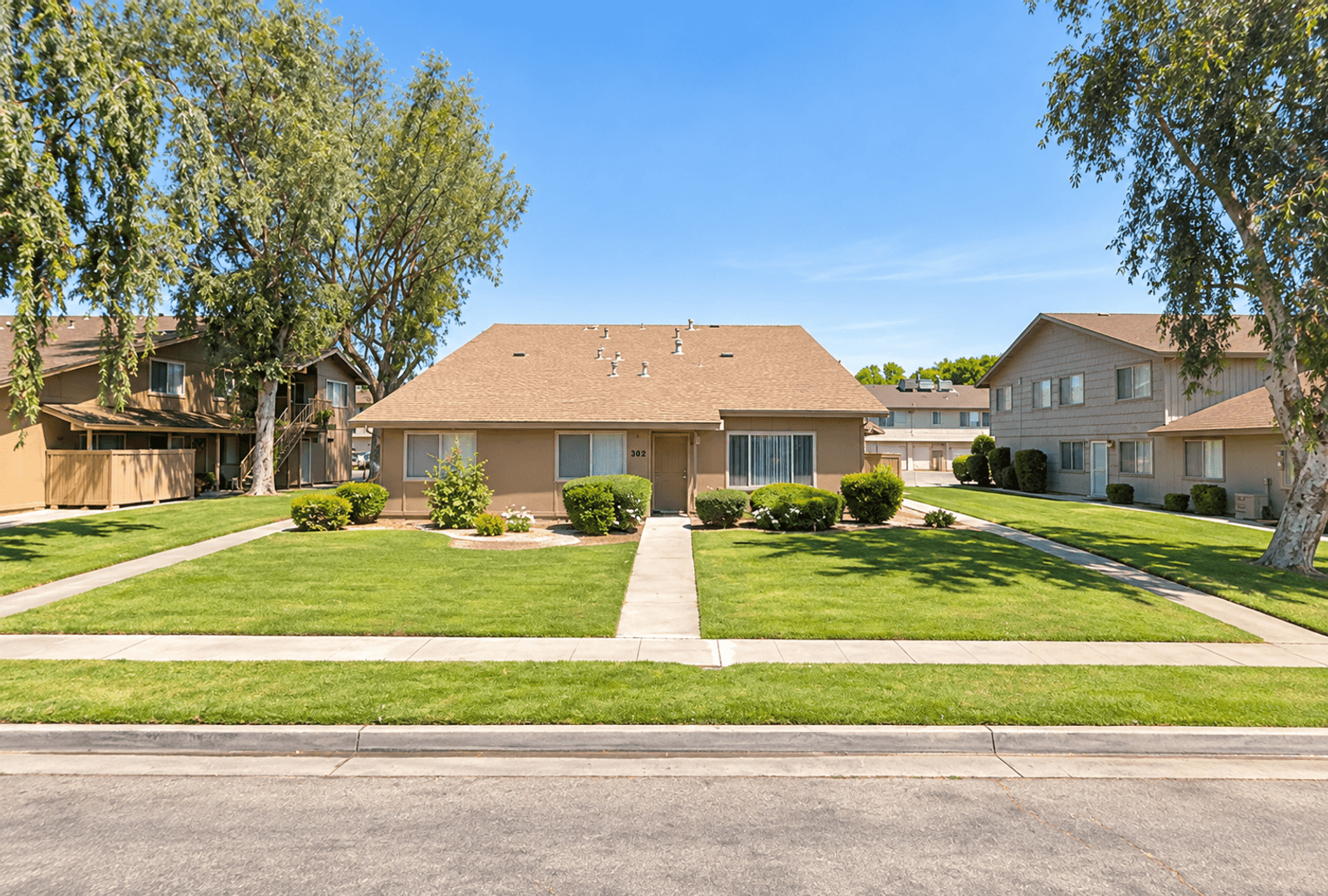 Madera Apartment: 709 Green Way