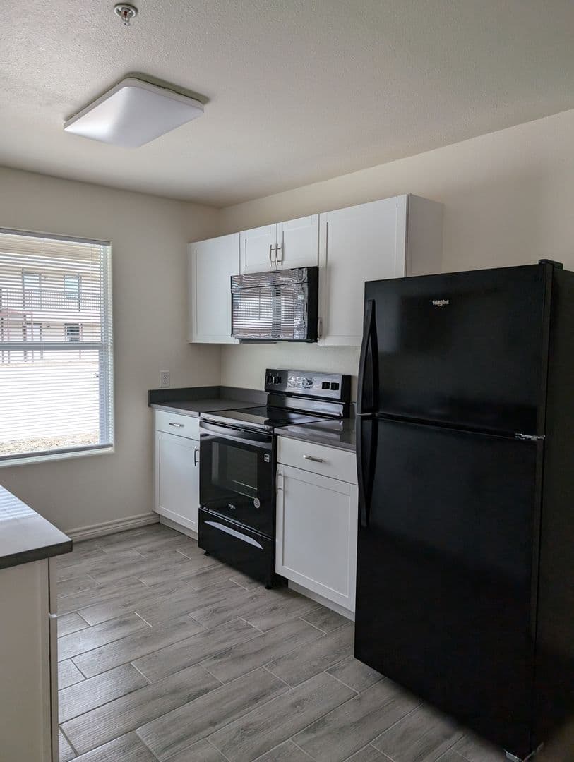 Port Arthur Apartment: 7901 Heatherbrook Trail