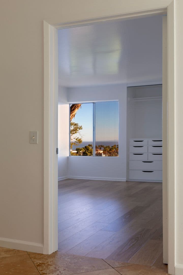 Santa Barbara Apartment: 515 Red Rose Lane