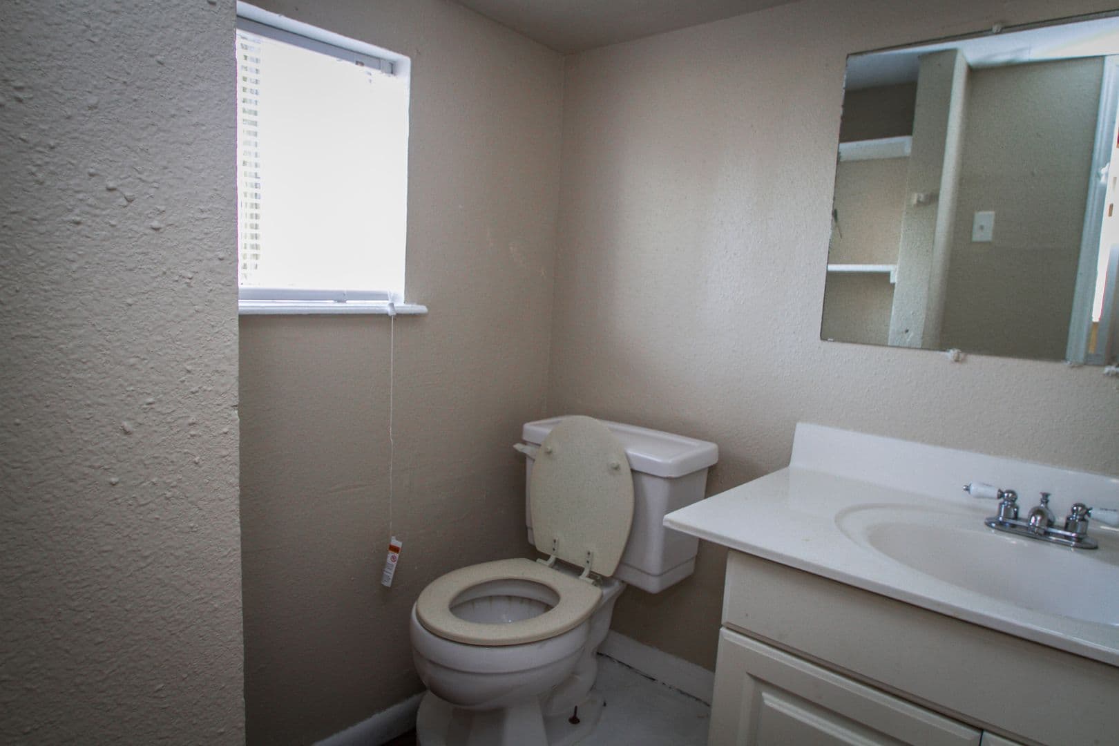 San Antonio Apartment: 924 Saint James