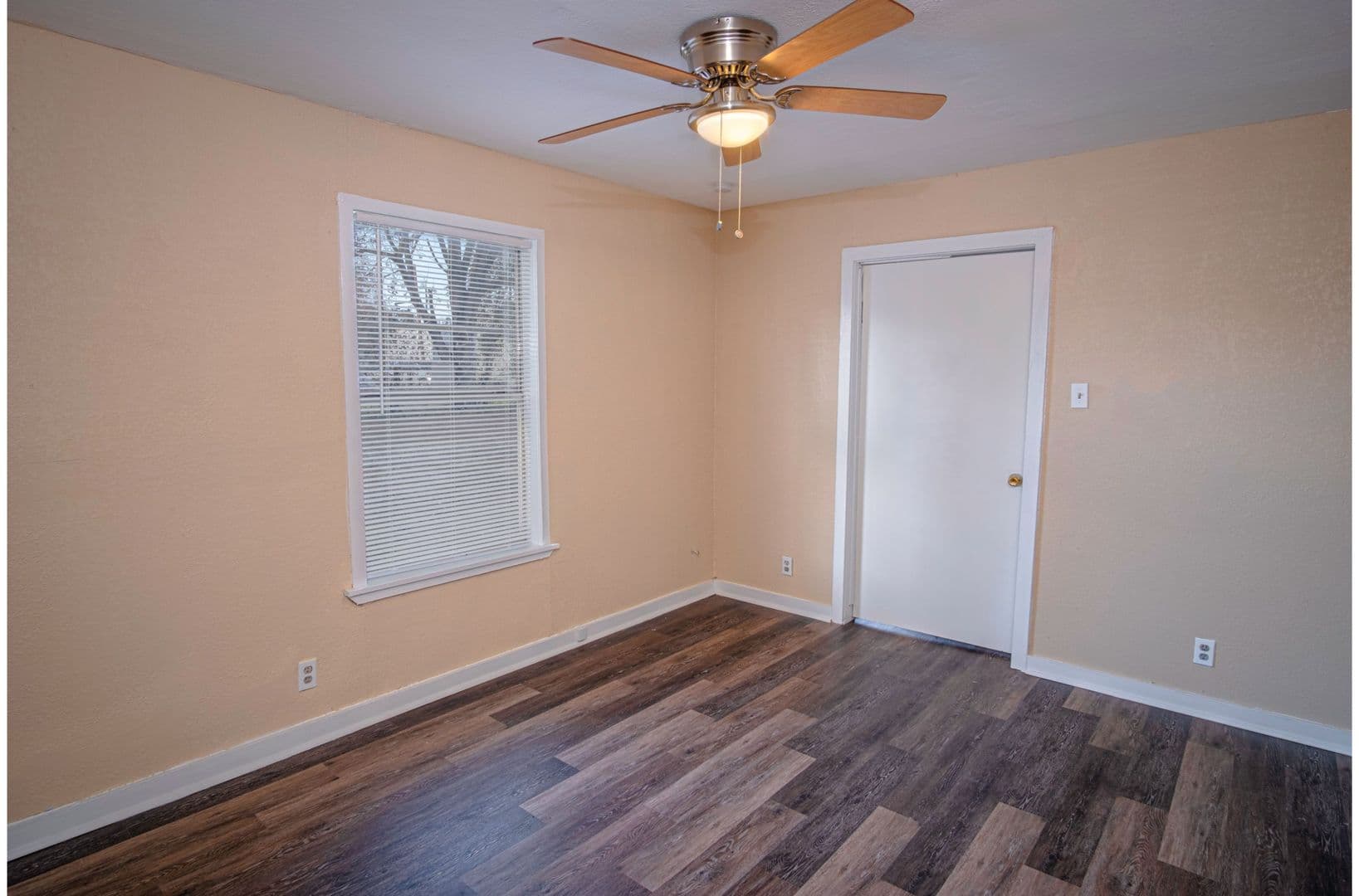 San Antonio Apartment: 4115 S Presa