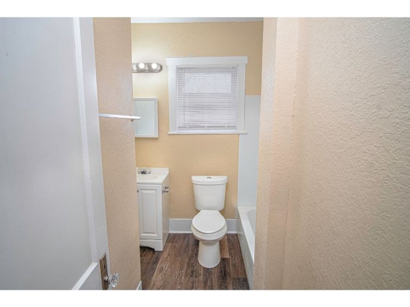 San Antonio House: 1101 Gibbs