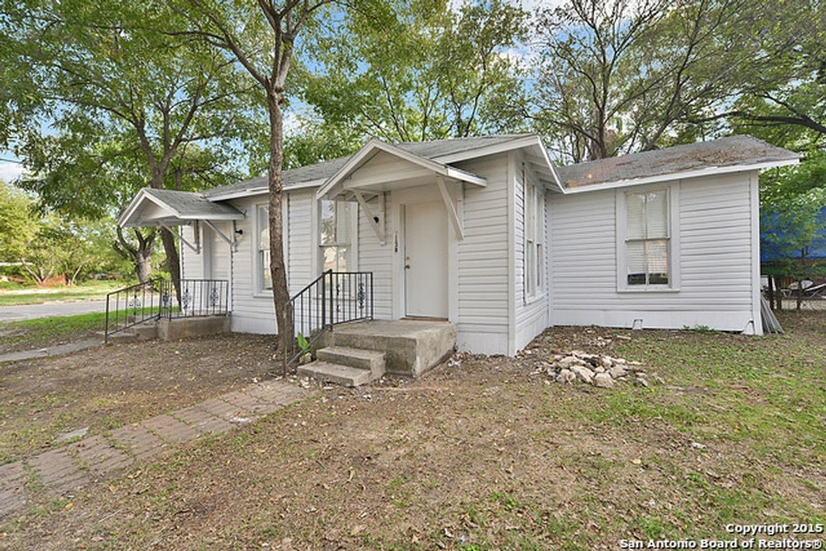 San Antonio Apartment: 113 S Olive St