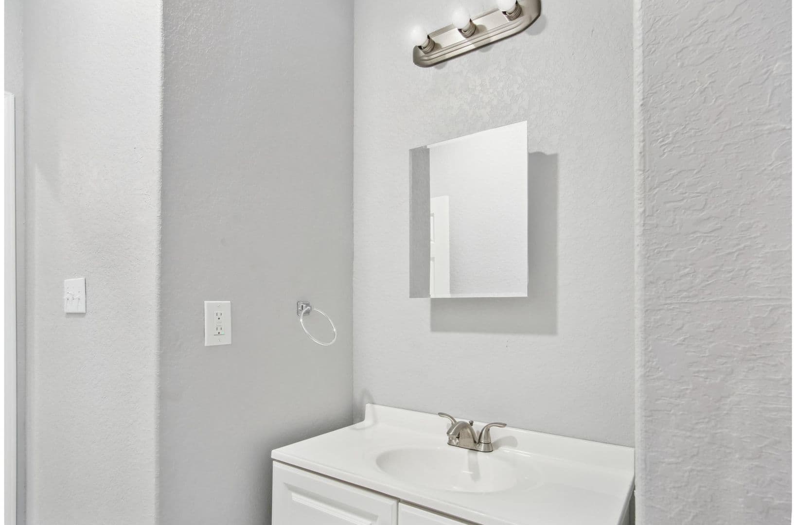 San Antonio House: 1412 Hays St