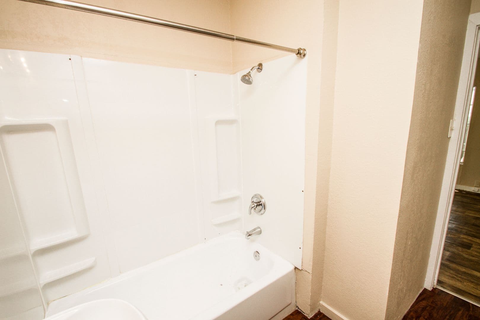 San Antonio House: 131 E Drexel