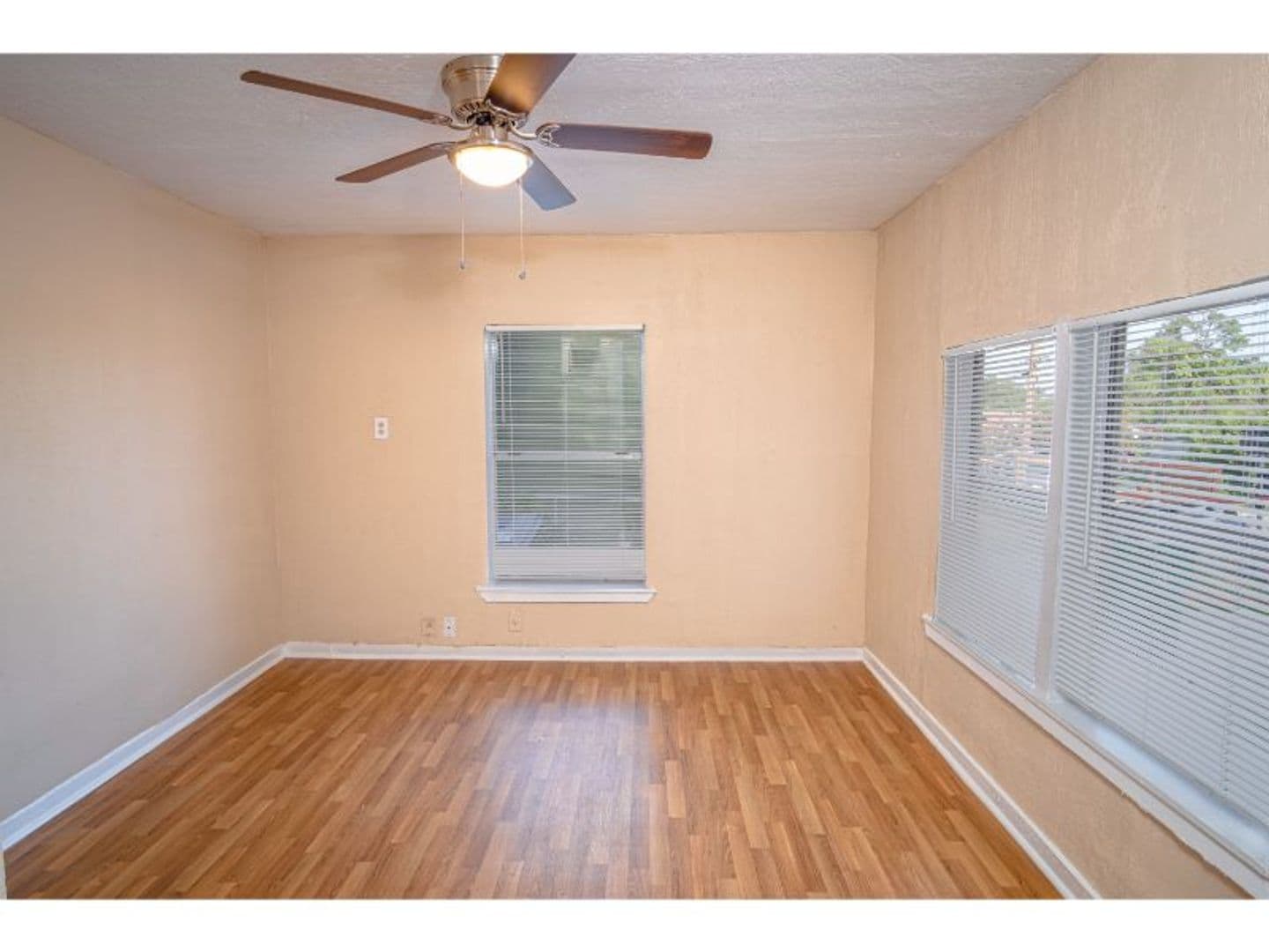 San Antonio House: 1435 Gibbs