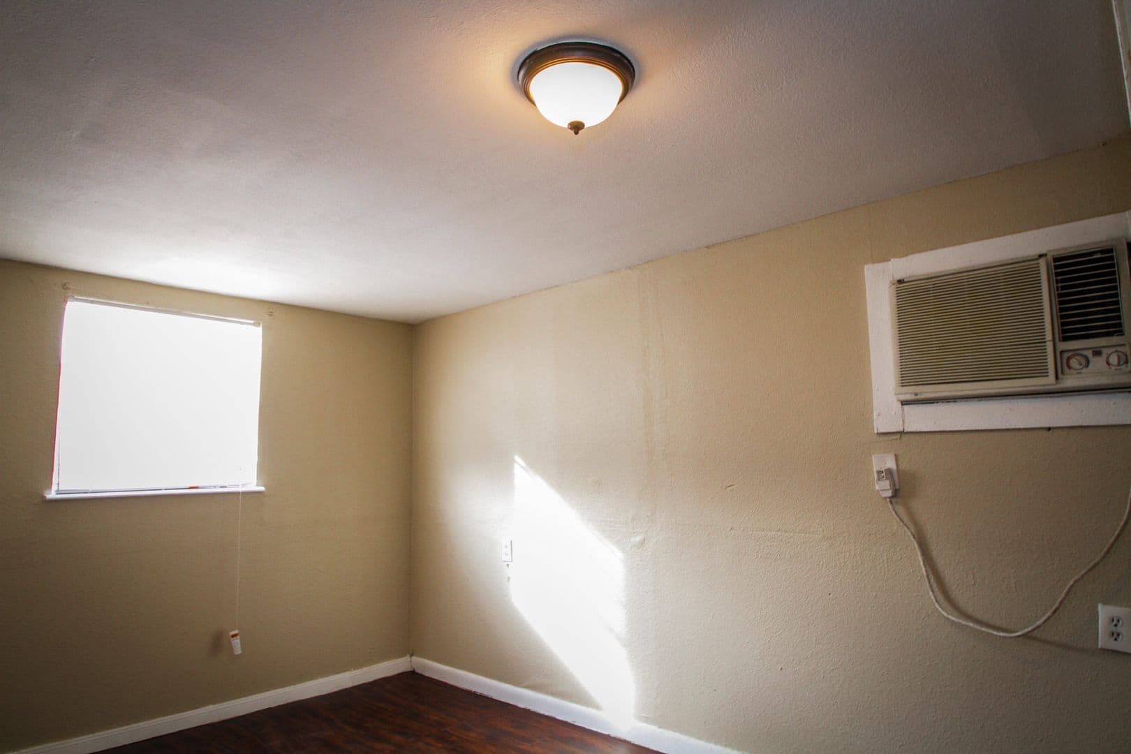 San Antonio Apartment: 924 Saint James
